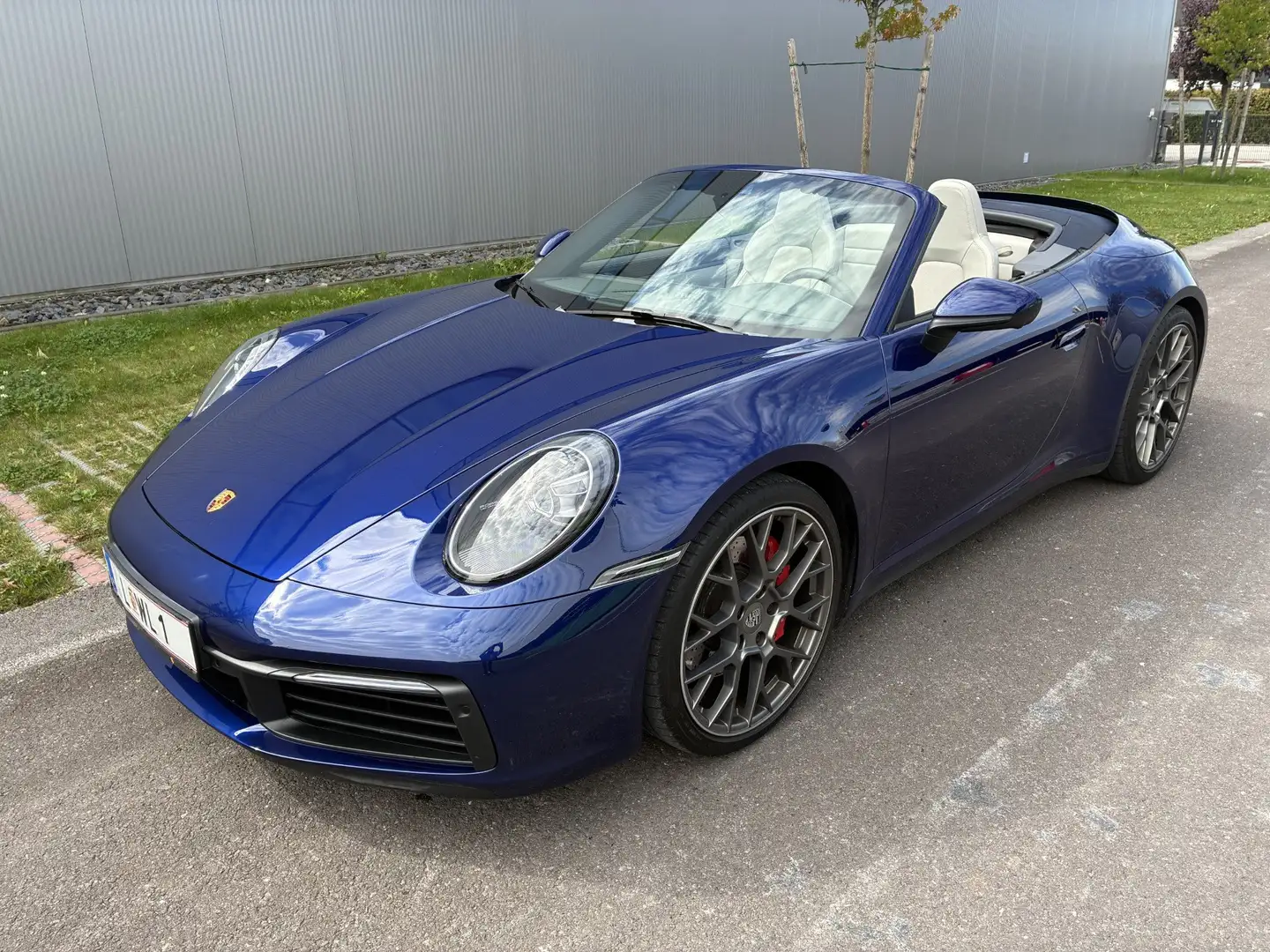 Porsche 992 911 Carrera S Cabrio PDK S Blau - 1