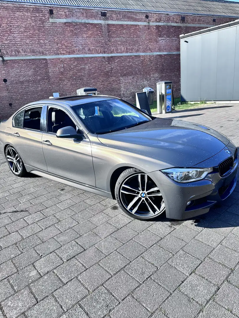 BMW 330 330e iPerformance M Sport - 1