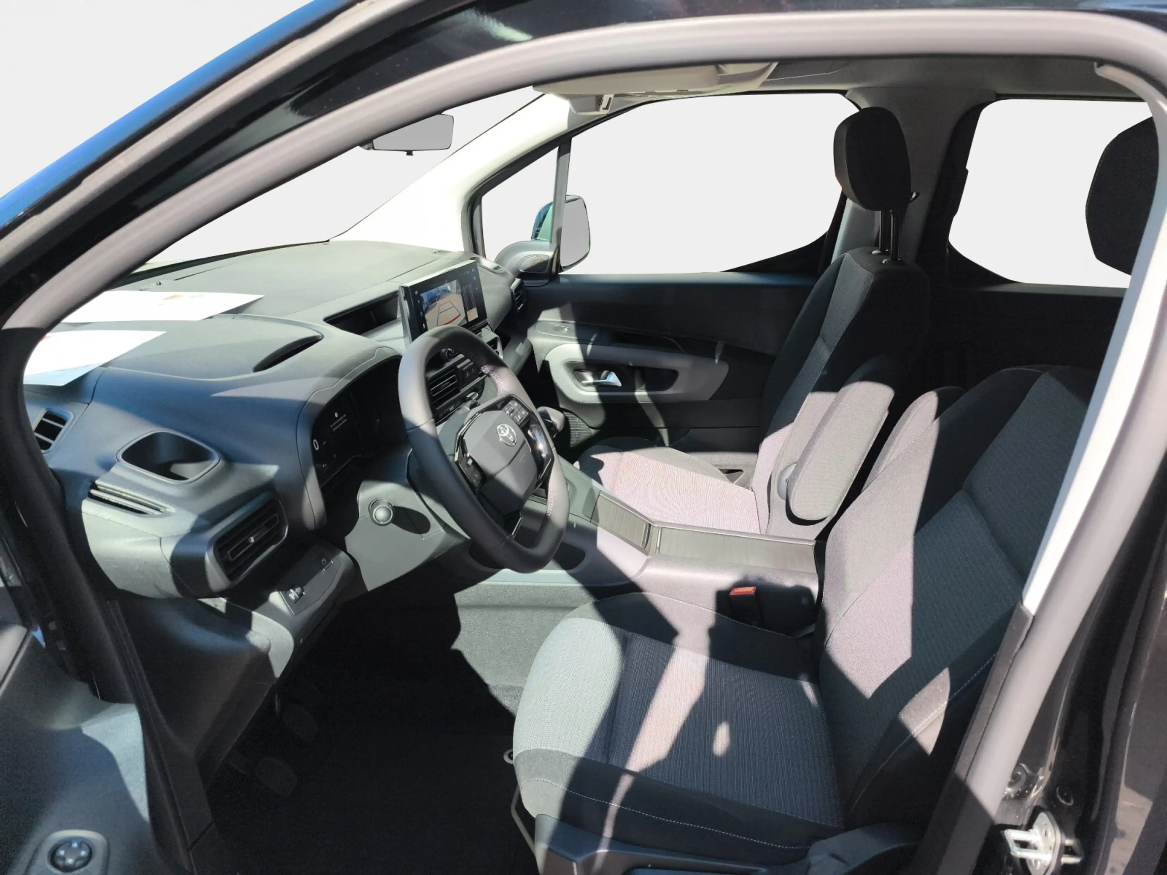 Toyota Proace City Verso L1 5-türig Teamplayer 1.2-l-Tu — photo 9