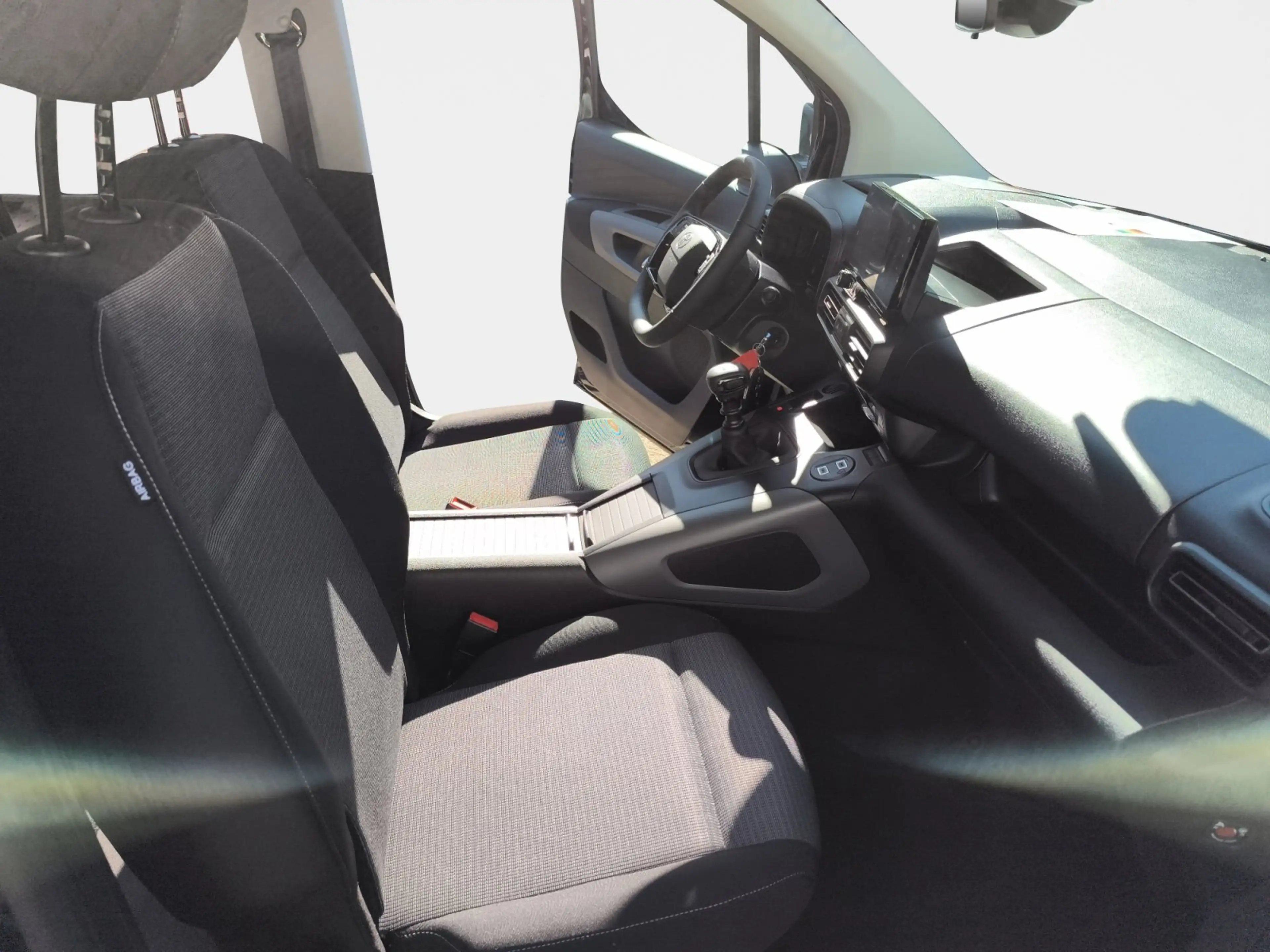 Toyota Proace City Verso L1 5-türig Teamplayer 1.2-l-Tu — photo 12