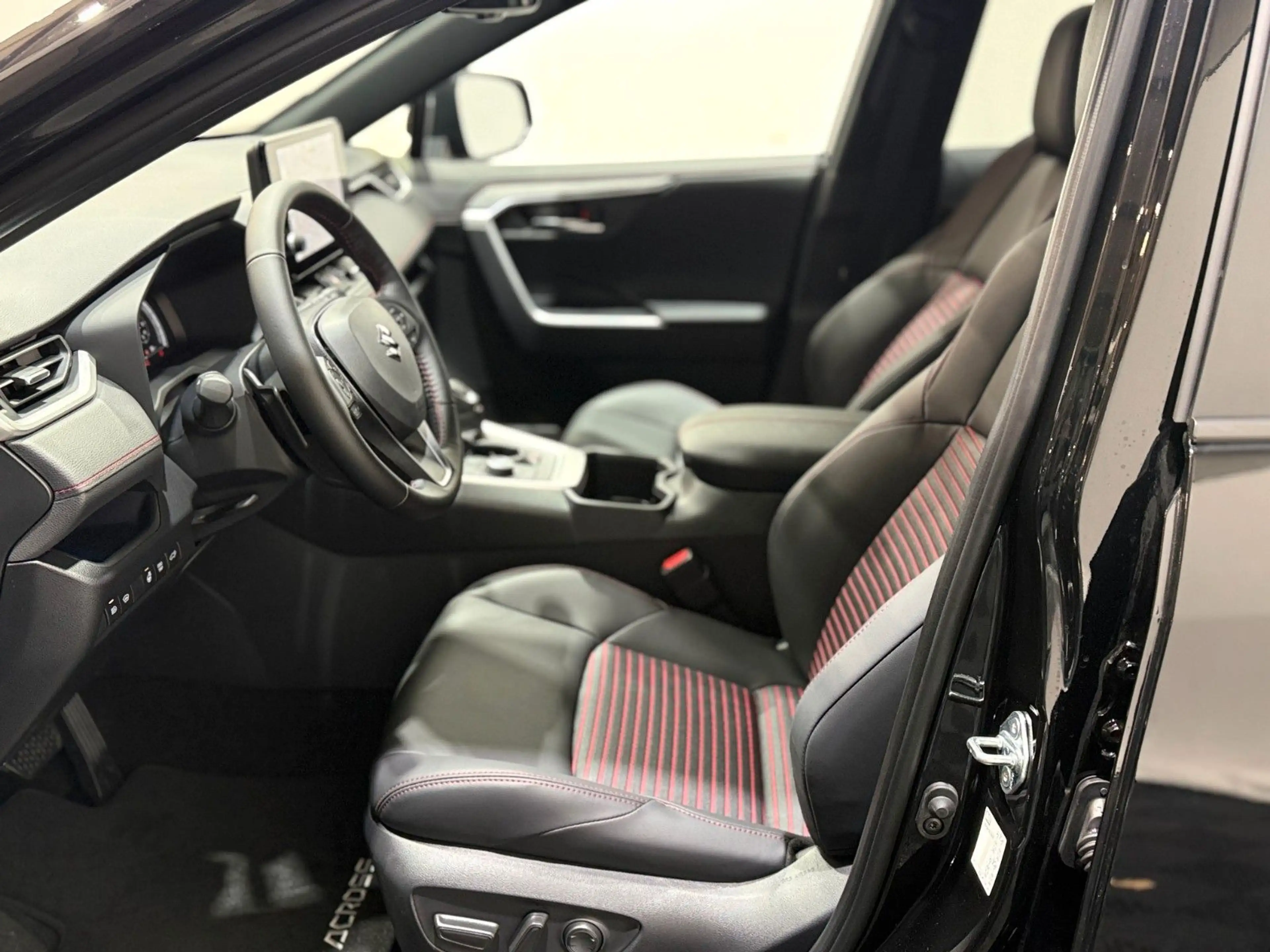 Suzuki Across 2.5 Plug-In Hybrid Comfort+ E-Four — photo 10