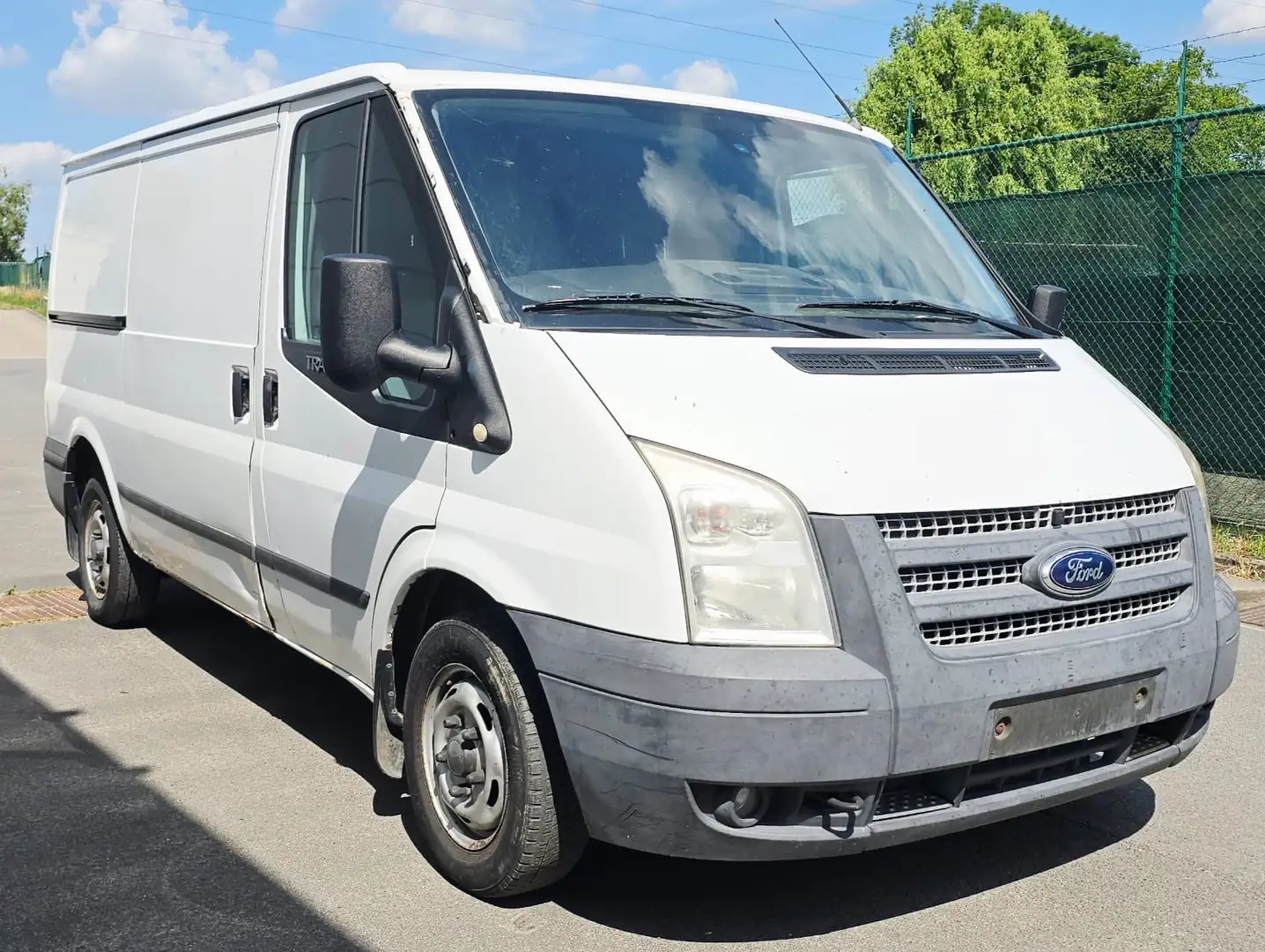 Ford Transit 2.2 - 1