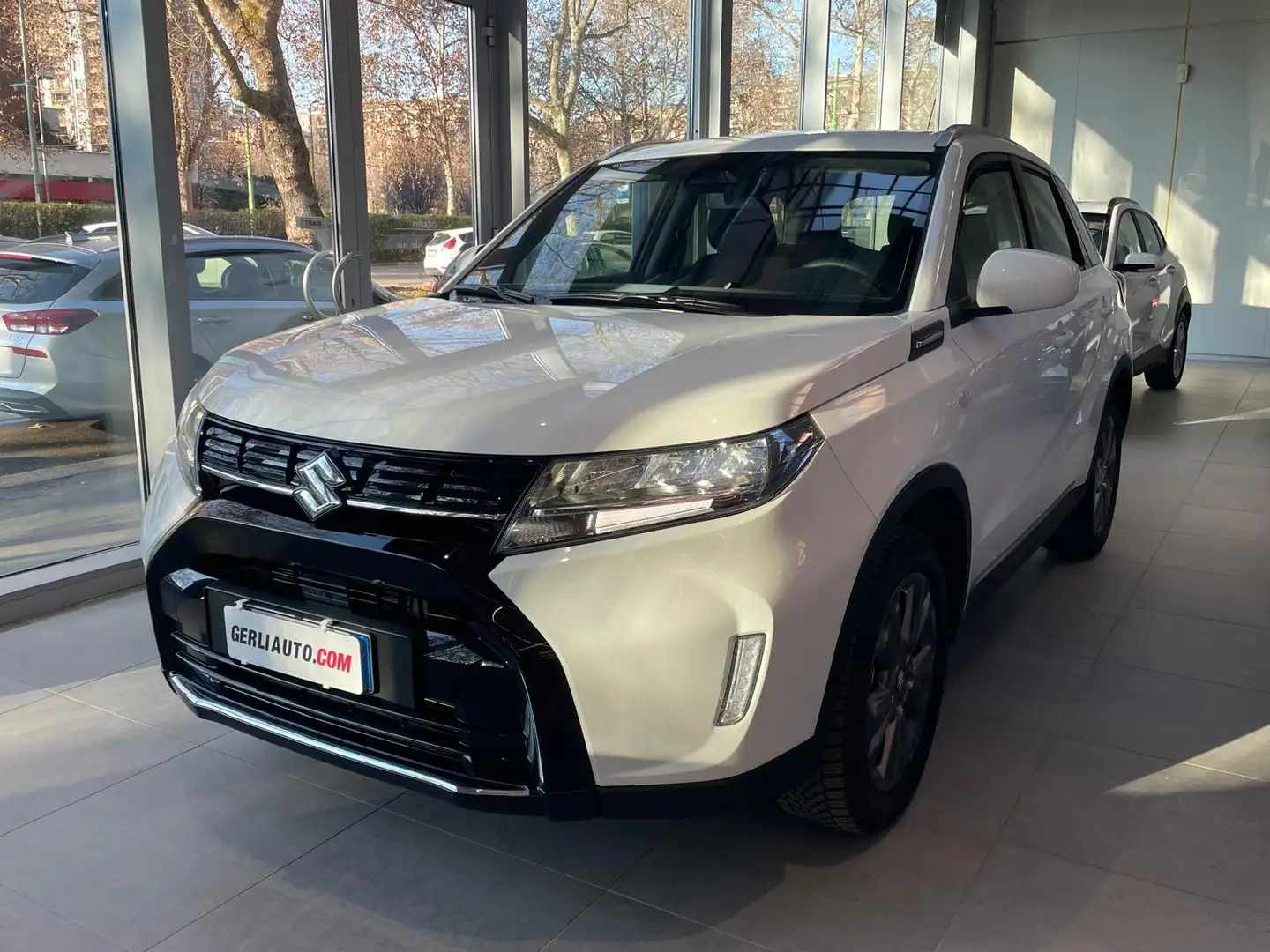 Suzuki Vitara Vitara II 2024 1.4h Cool 4wd allgrip 129cv / PROMO Blanc - 1
