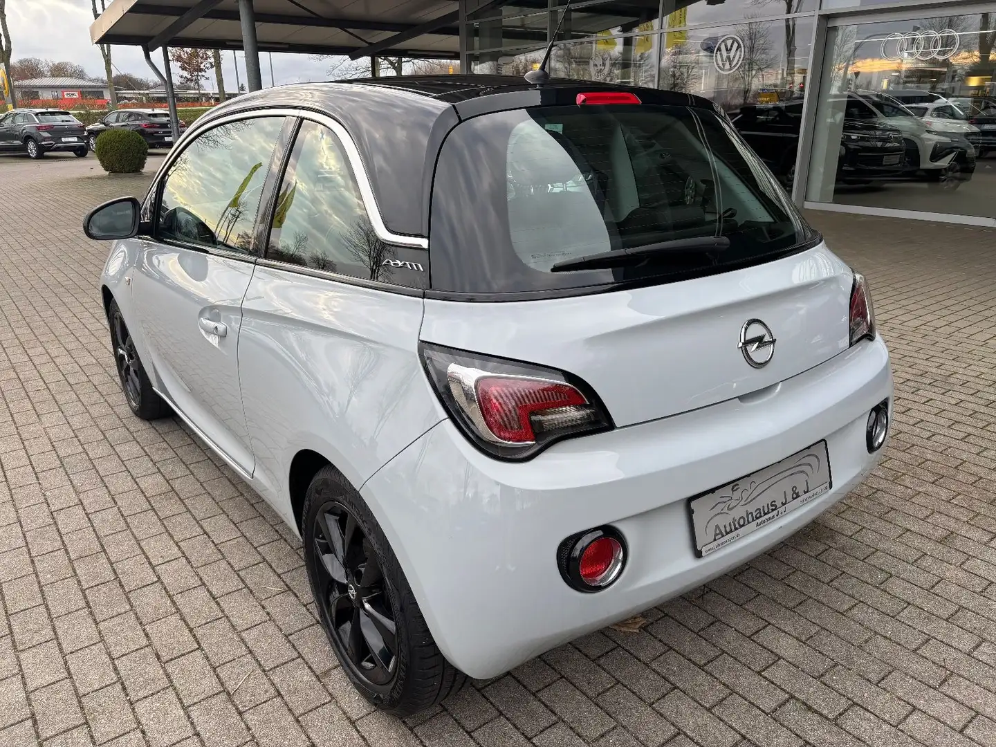 Opel Adam 1.2 Jam Tempomat/Bluetooth/Isofix/SHZ Grau - 2