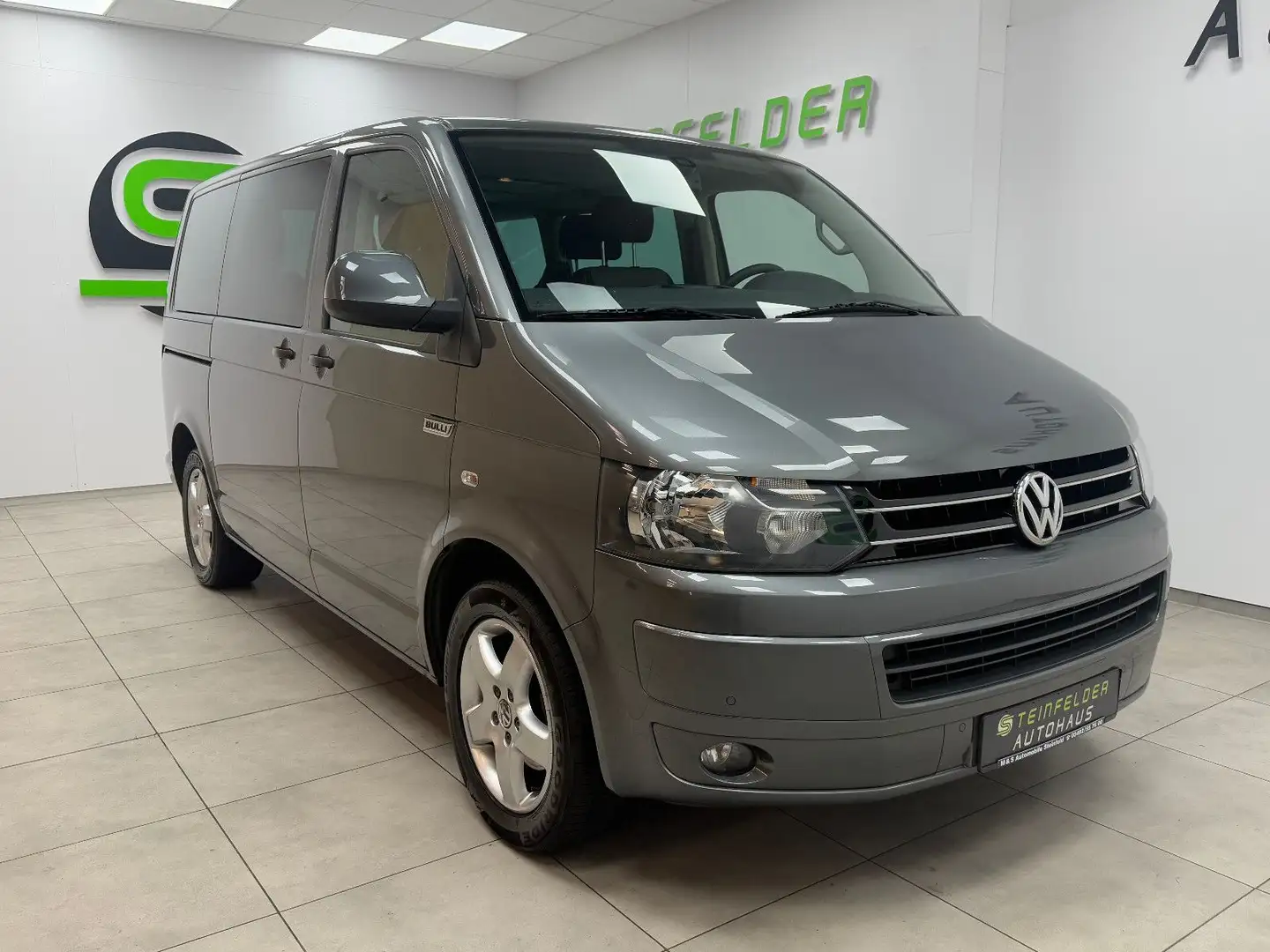 Volkswagen T5 Multivan T5 2.0 TDI Multivan NAVI / TEMPOMAT /SHZ Grau - 1