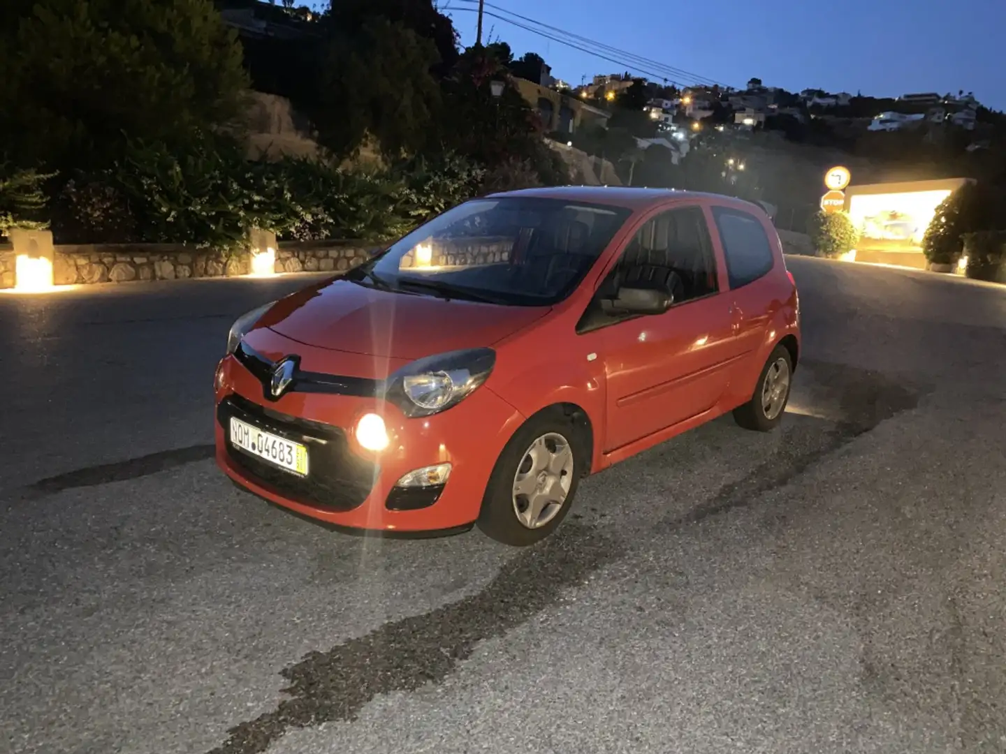 Renault Twingo 1.2 Emotion eco2 Rosso - 1