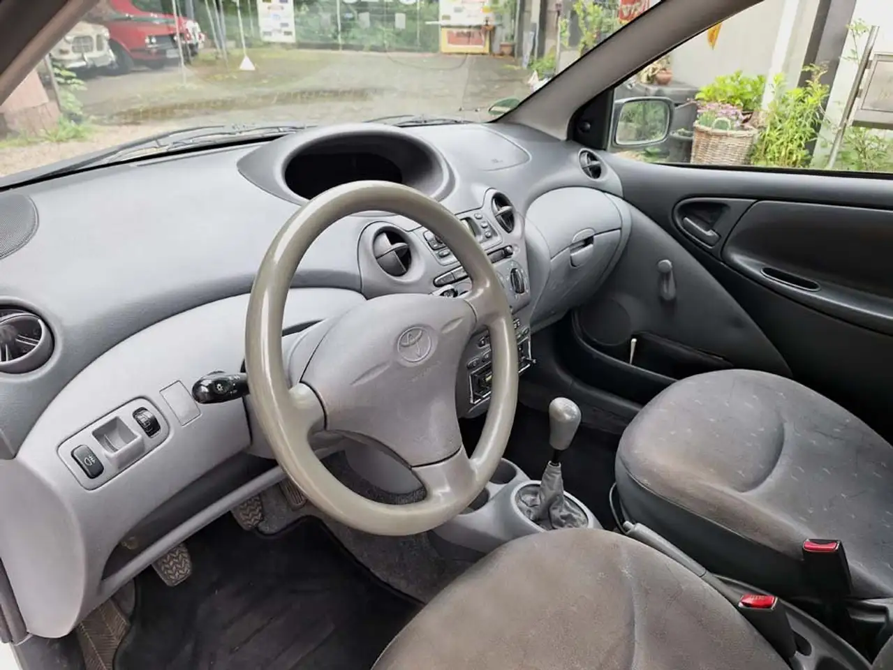 Toyota Yaris 1.0 Sparmobil TÜV NEU !!, foto 3