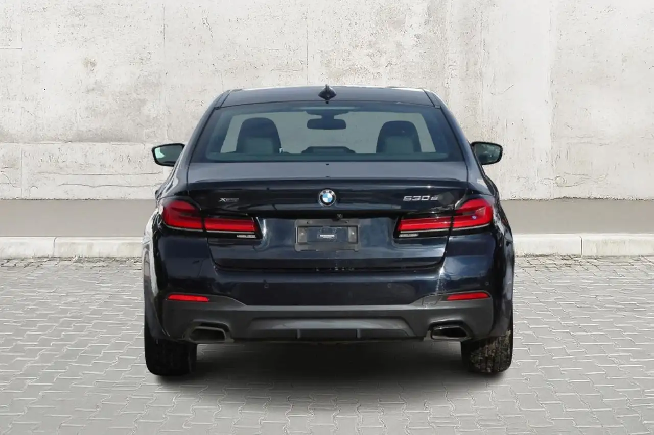 BMW 5 Series снимка BMW 5 Series