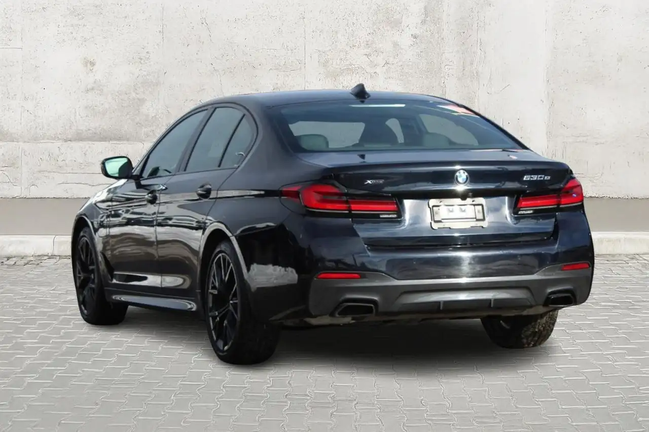 BMW 5 Series снимка BMW 5 Series