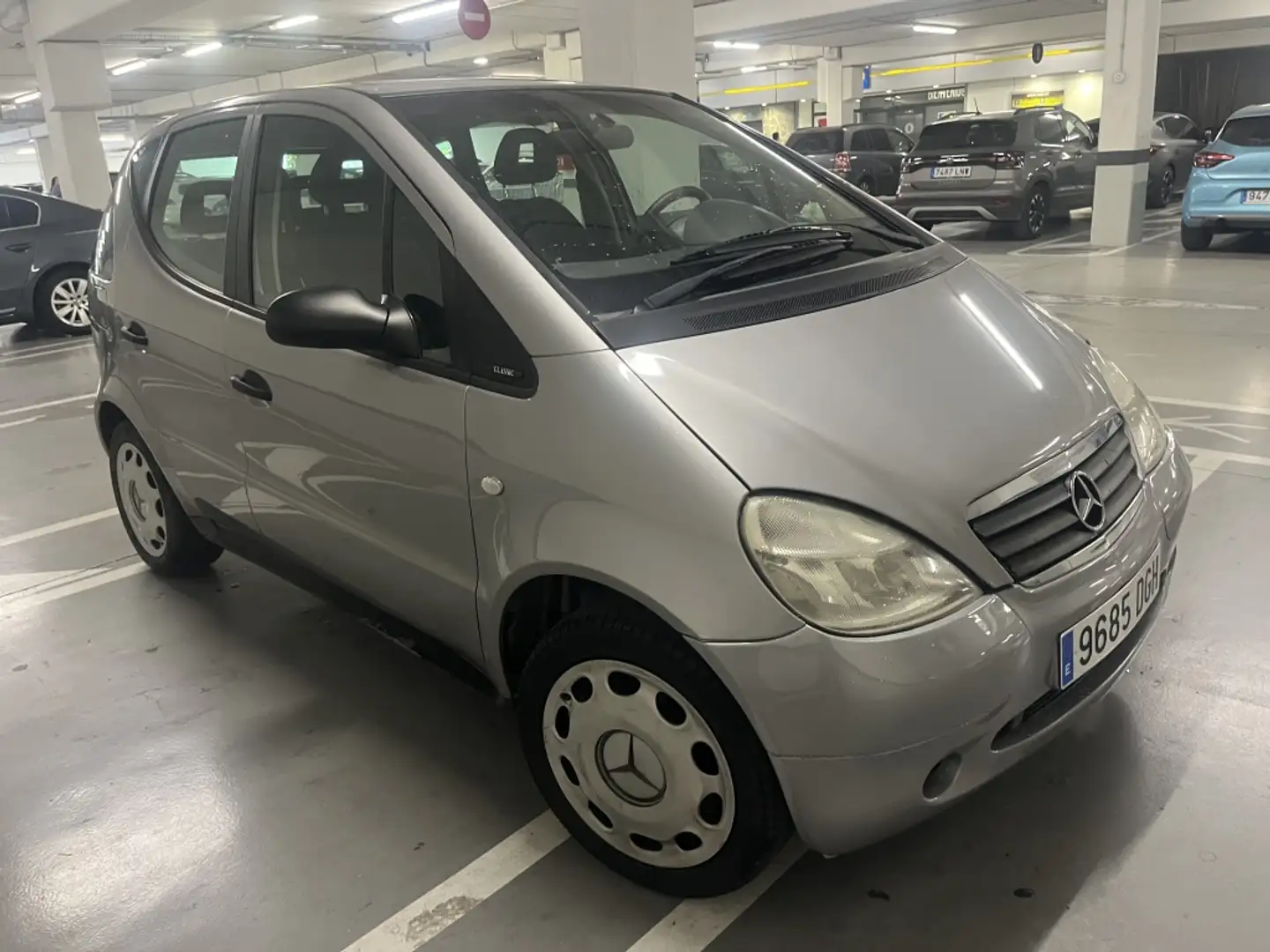 Mercedes-Benz A 140 Classic Šedá - 1