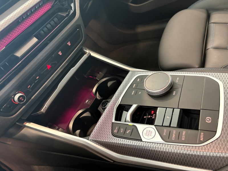 BMW 340 xDrive Touring Sportpaket El. Panodach Panorama Na — photo 14