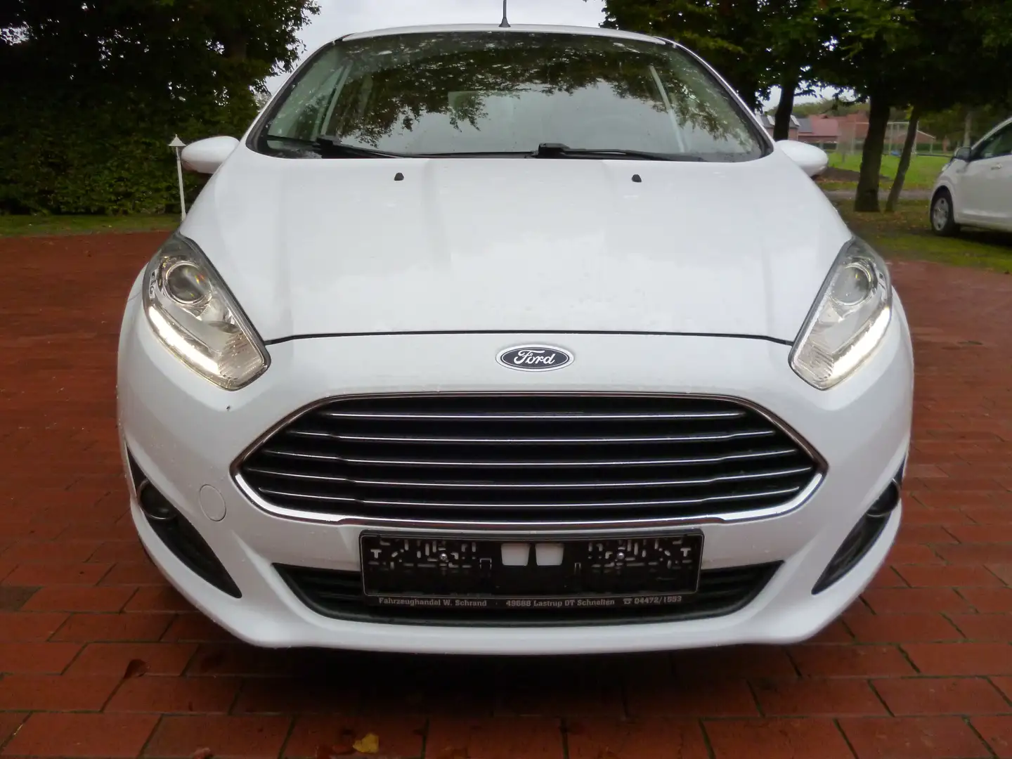 Ford Fiesta Trend ; Lenkrh.u.Sitzh. ; MOD2016 ; Start/Stop ; Weiß - 2