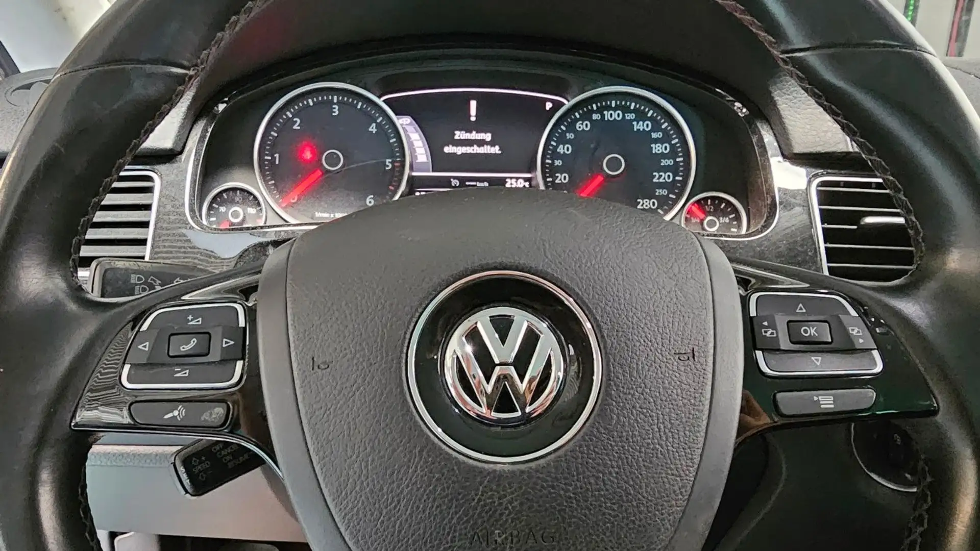 Volkswagen Touareg V6 TDI BMT/Start-Stopp Terrain Tech 4Mot Schwarz - 2