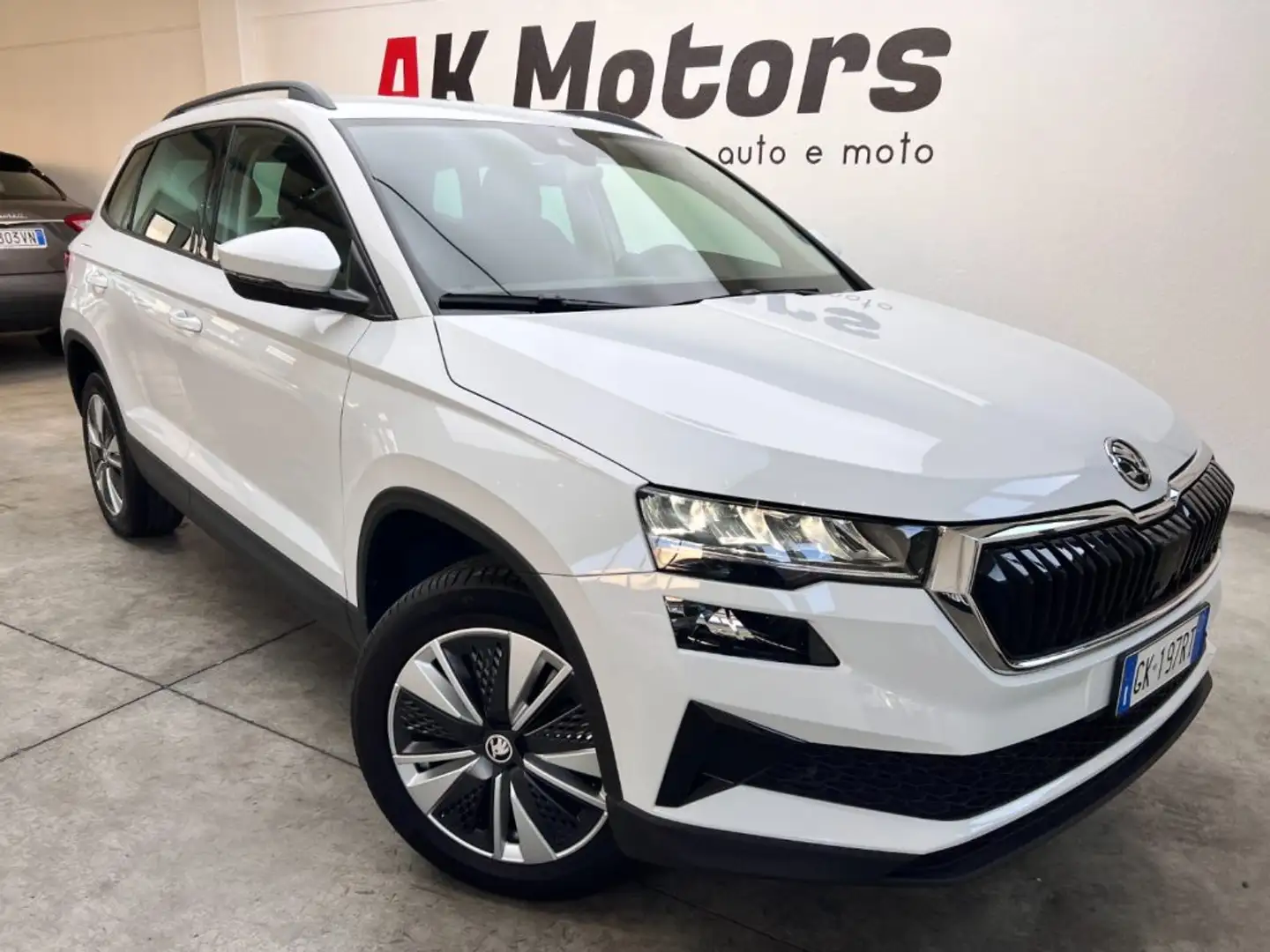 Skoda Karoq 2.0 TDI EVO SCR 115 CV DSG Executive Grigio - 1
