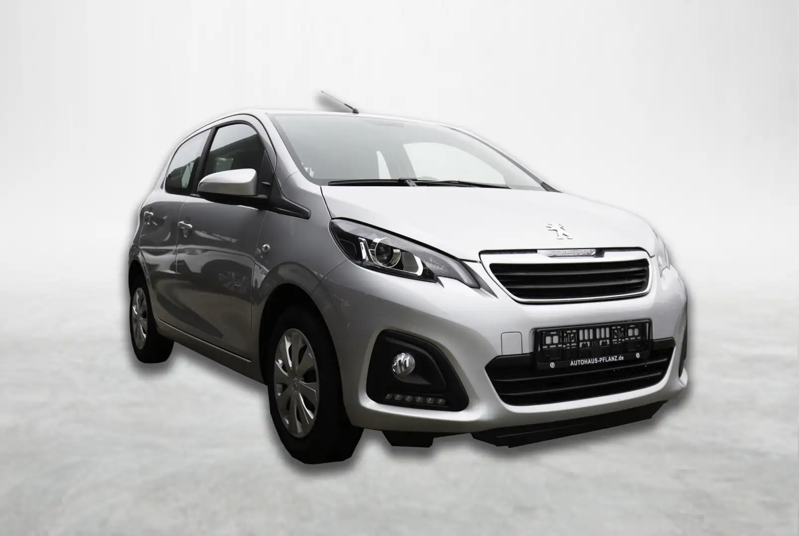 Peugeot 108 Active 1.0 VTi 72 5T Silber - 2