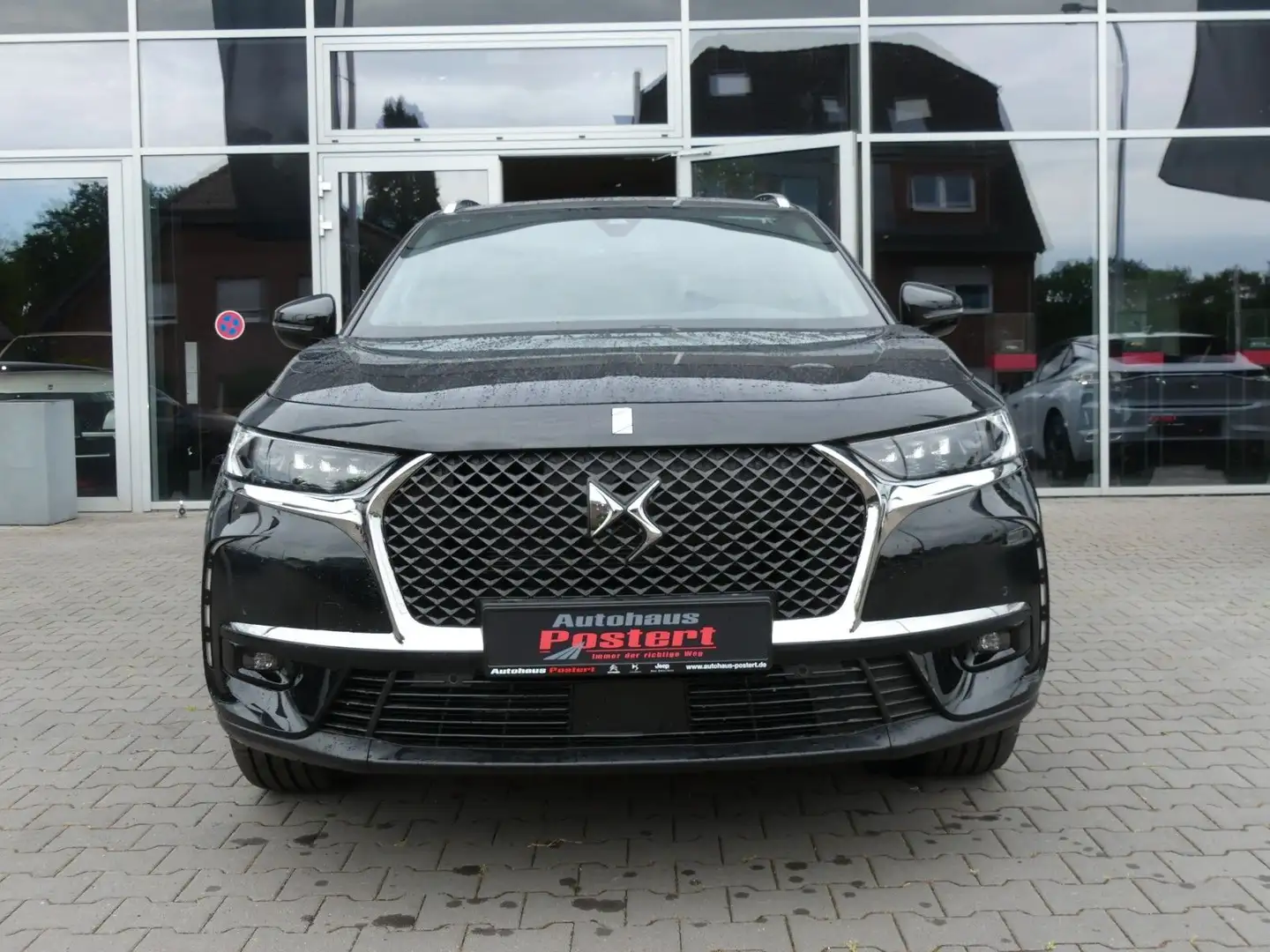 DS Automobiles DS 7 Crossback PT180 AT Bastille+LED Pano Negro - 2