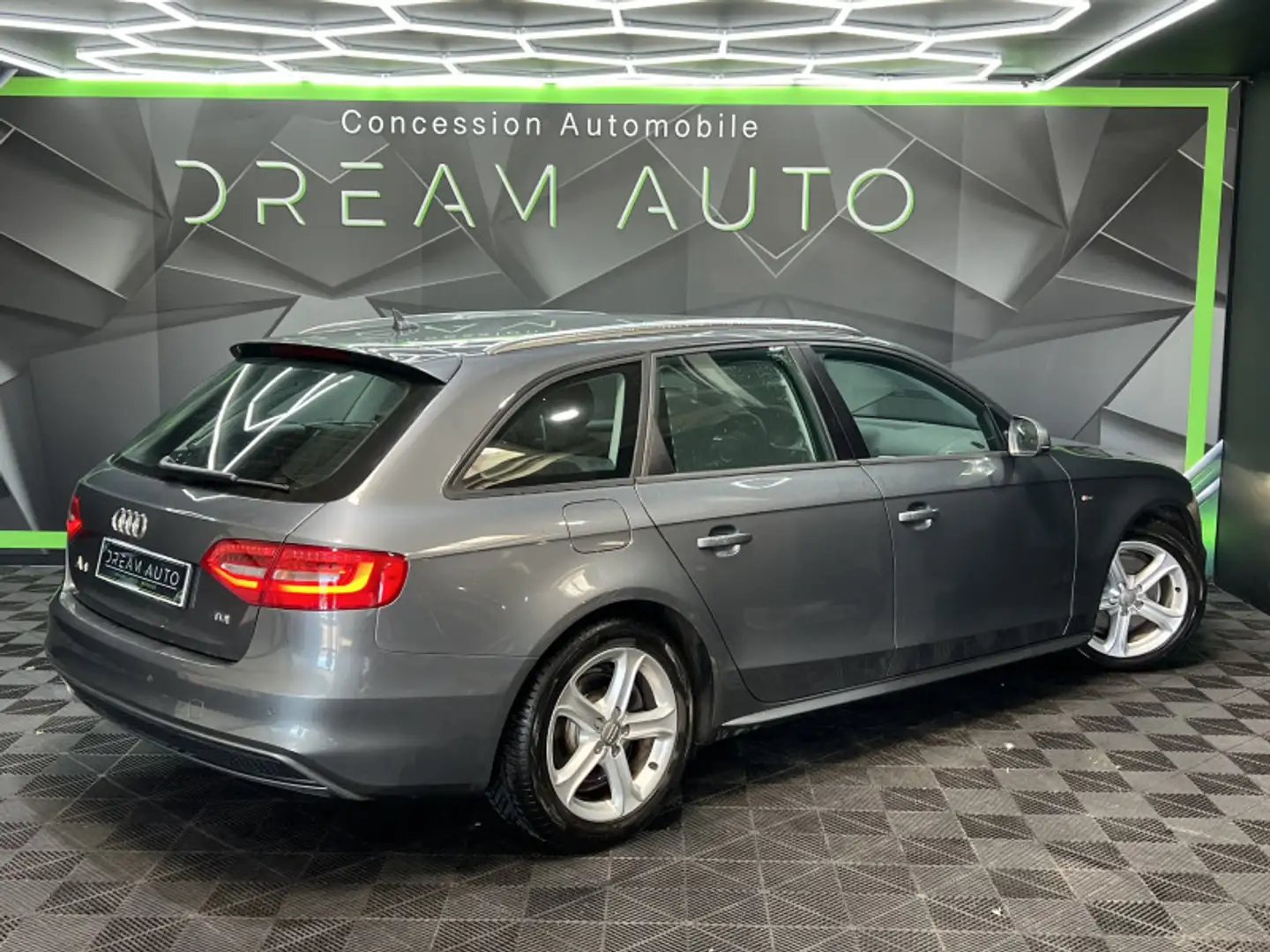 Audi A4 2.0 TDI 150CH S LINE S TRONIC 7 Gris - 2