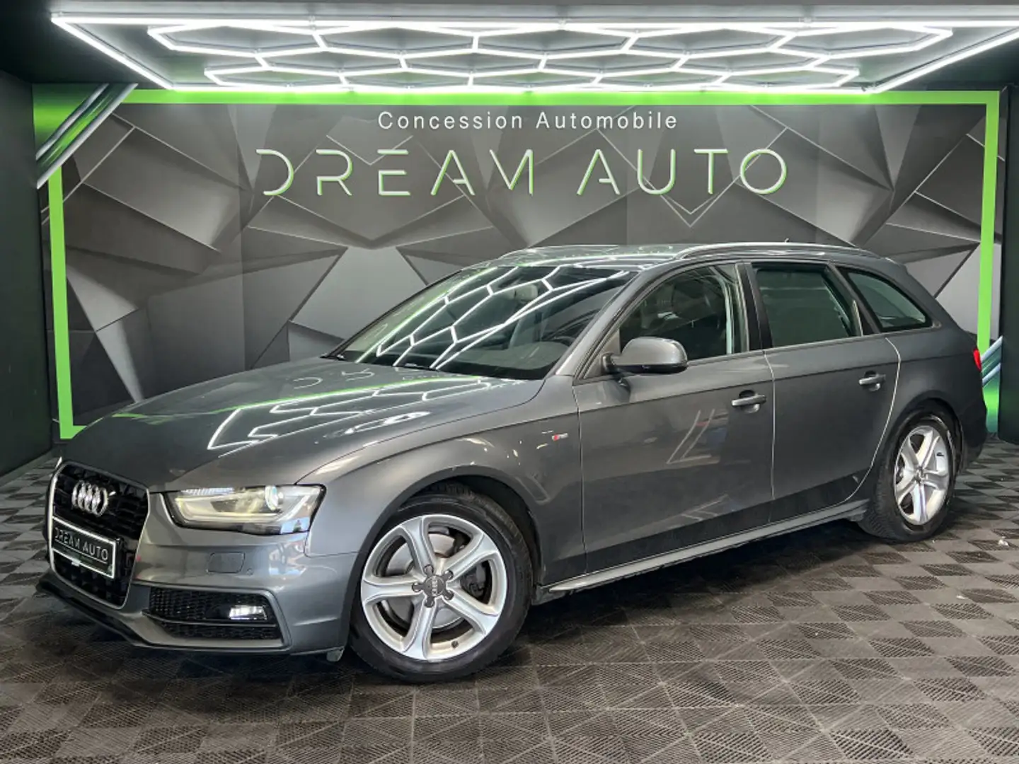 Audi A4 2.0 TDI 150CH S LINE S TRONIC 7 - 1