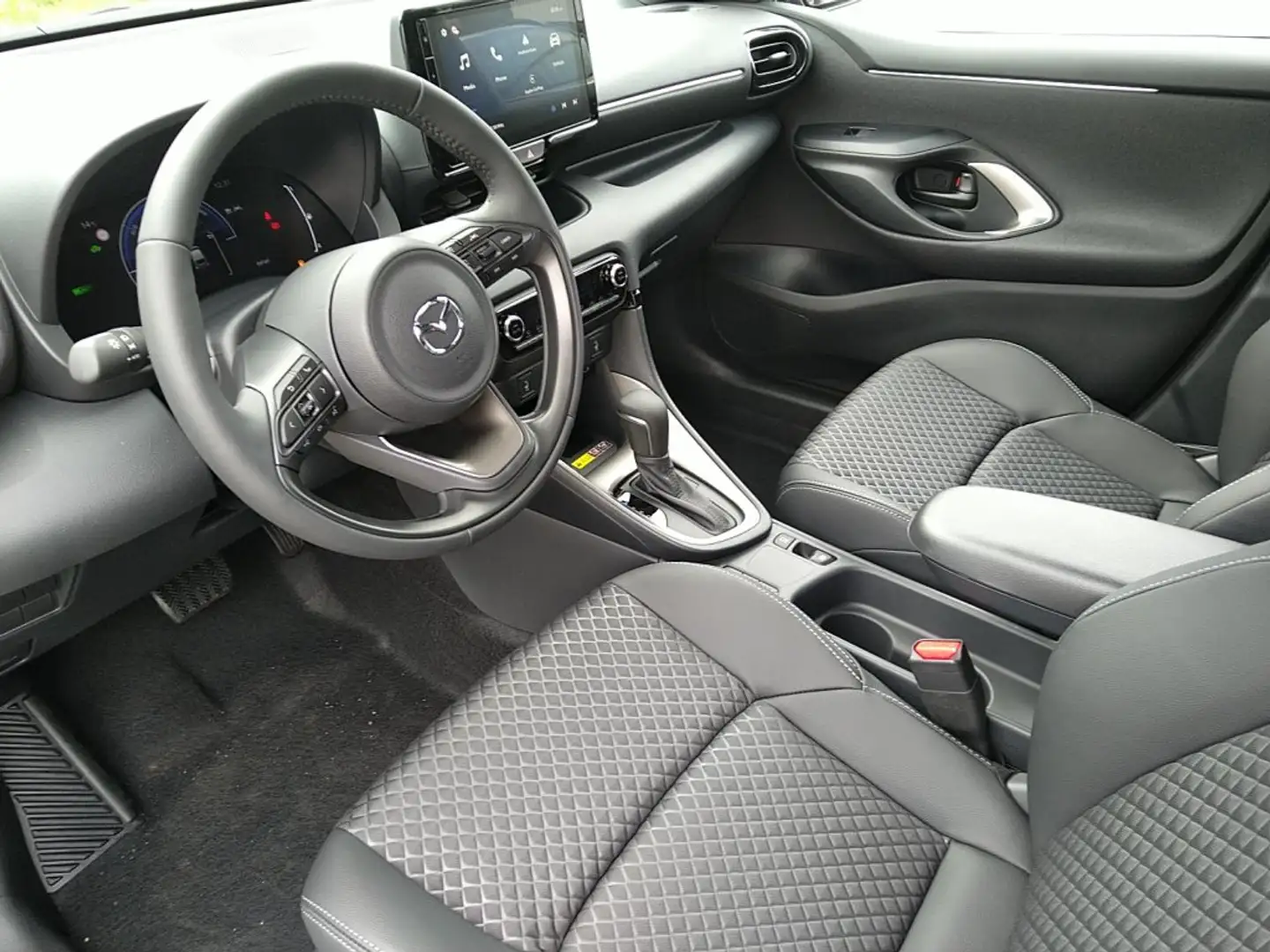 Mazda 2 HYBRID AUTOMATIK HOMURA MY25 Grau - 2