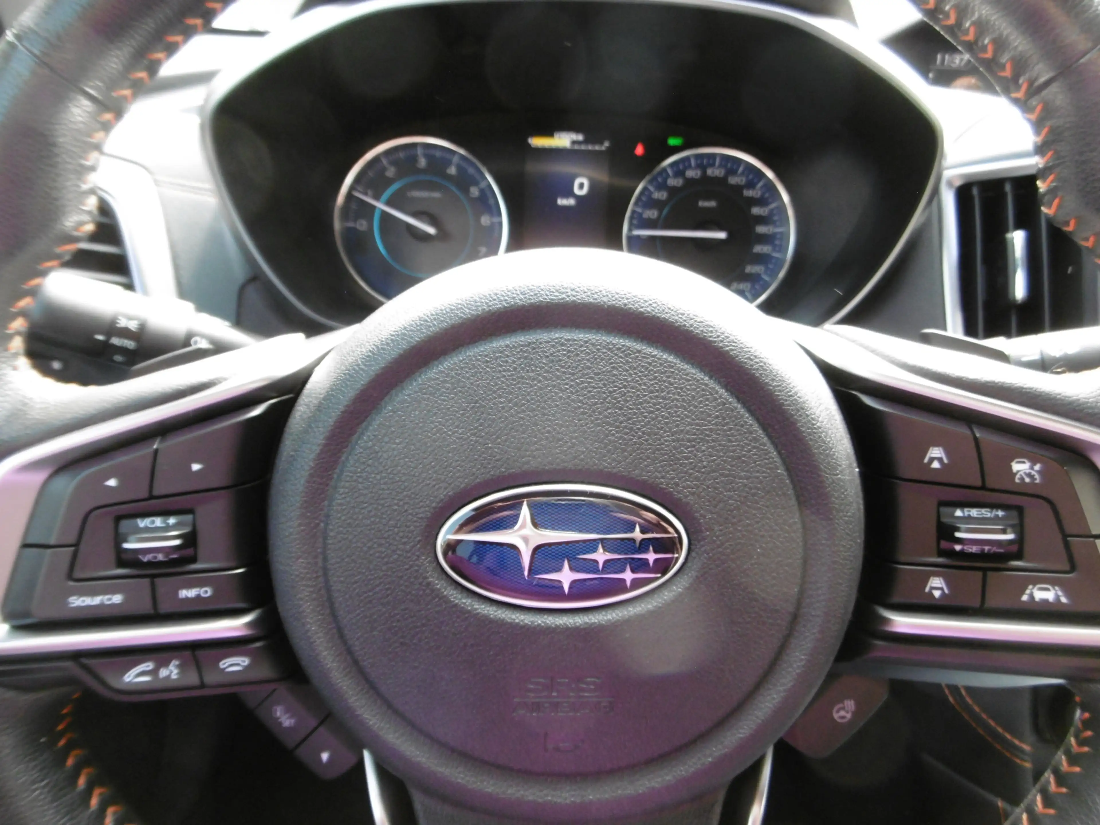 Subaru XV 2.0 e-Boxer 4 WD Comfort Aut.Nav LED ACC AHK — photo 11
