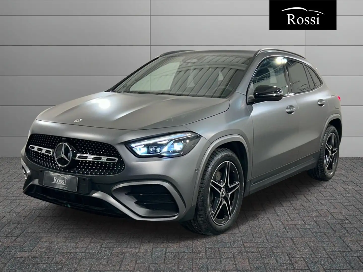 Mercedes-Benz GLA 180 d Automatic Grigio - 1