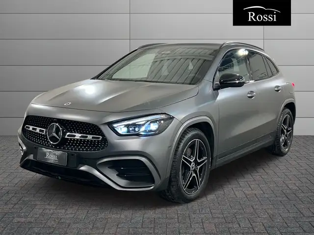 Mercedes-Benz GLA 180 d Automatic