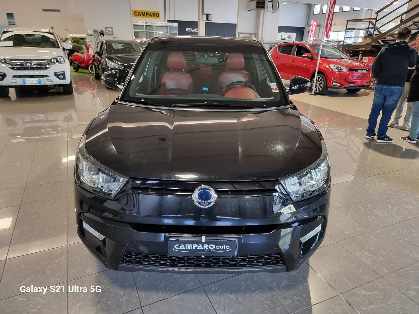 SsangYong Tivoli Tivoli 1.6d Be NAVI PELLE 2wd OK NEOPATENTATI Černá - 2
