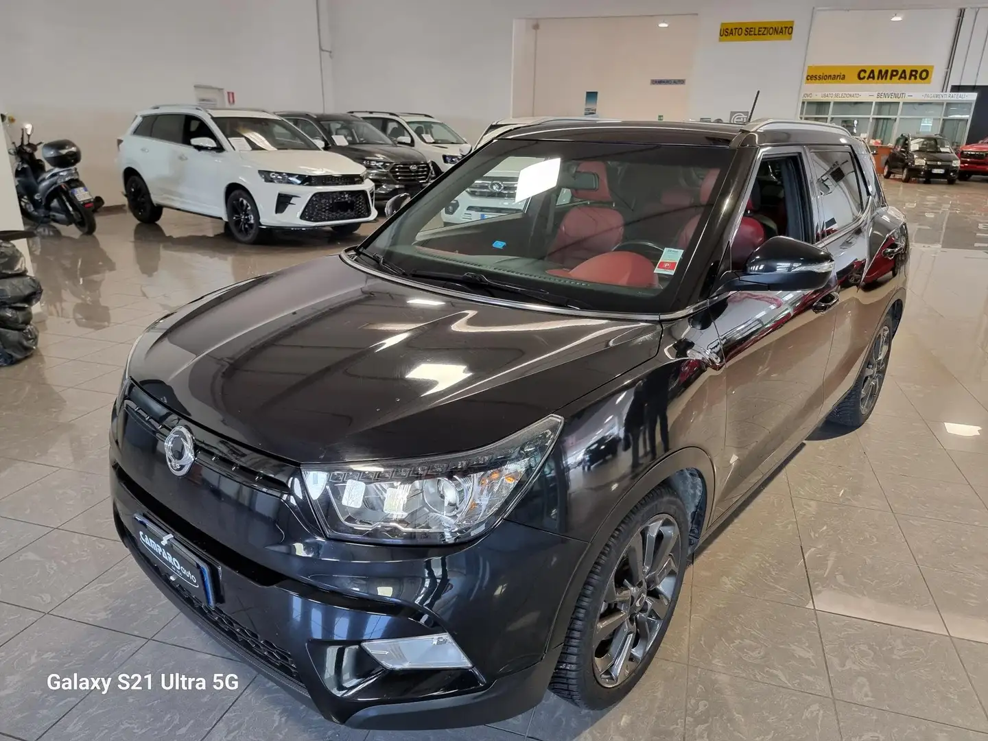 SsangYong Tivoli Tivoli 1.6d Be NAVI PELLE 2wd OK NEOPATENTATI Černá - 1