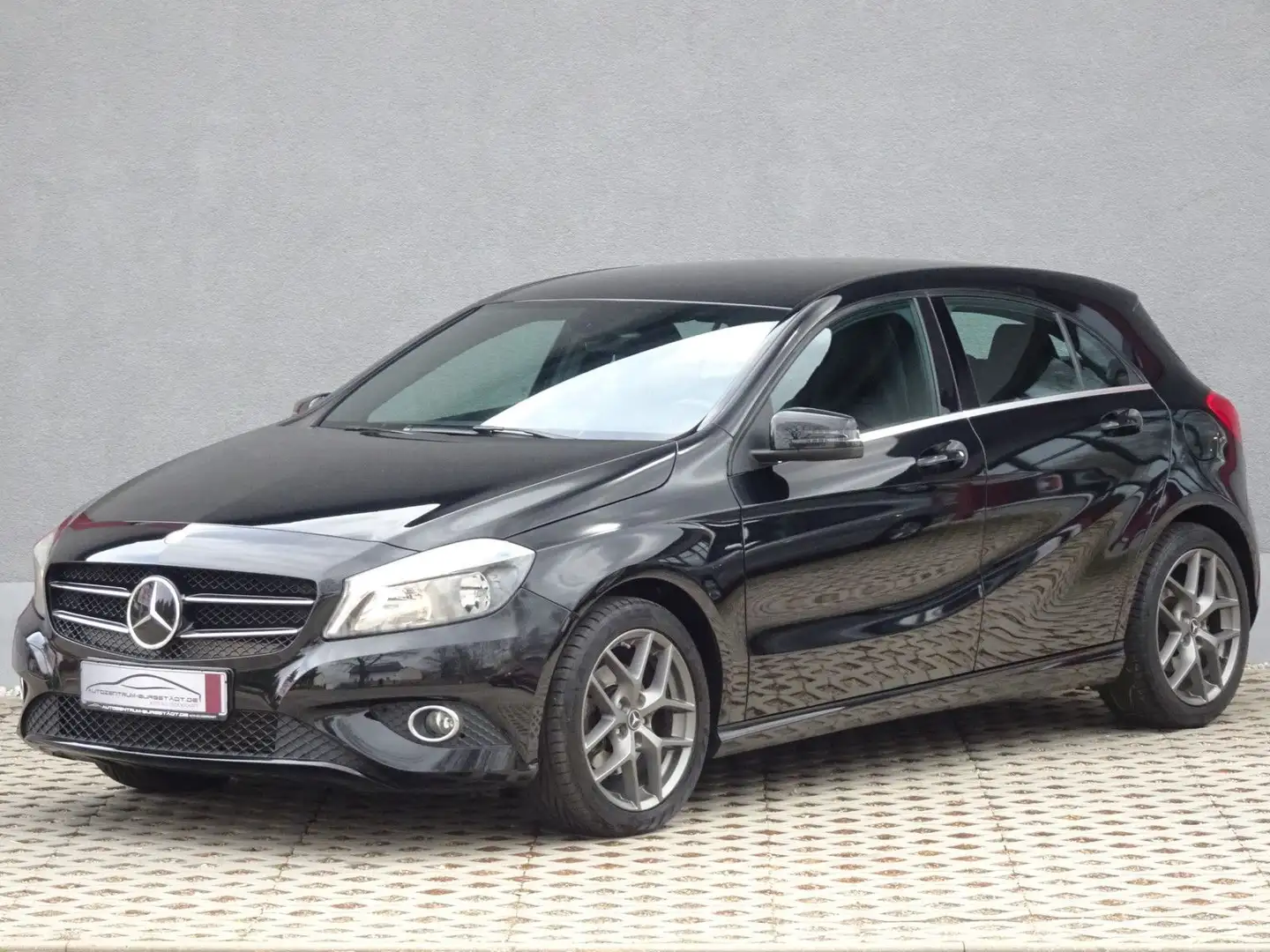 Mercedes-Benz A 180 BE Style/Licht+ Sicht+Spiegel Pak./SH/17" Schwarz - 1