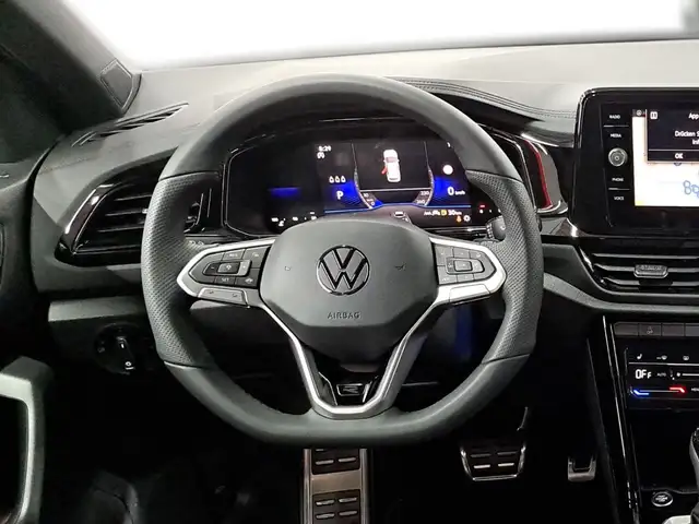 Volkswagen T-Roc view 12