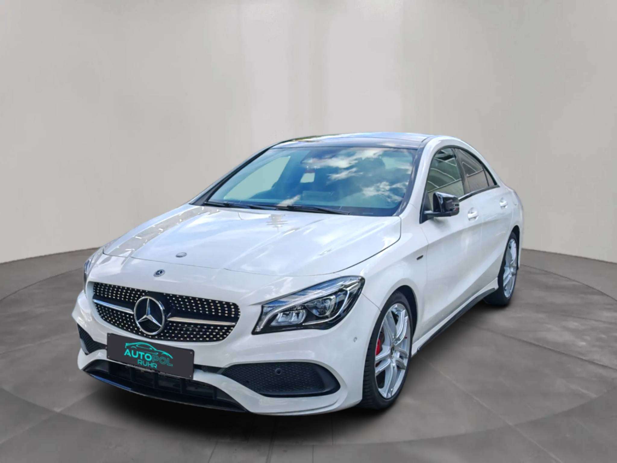 Mercedes-Benz CLA 200