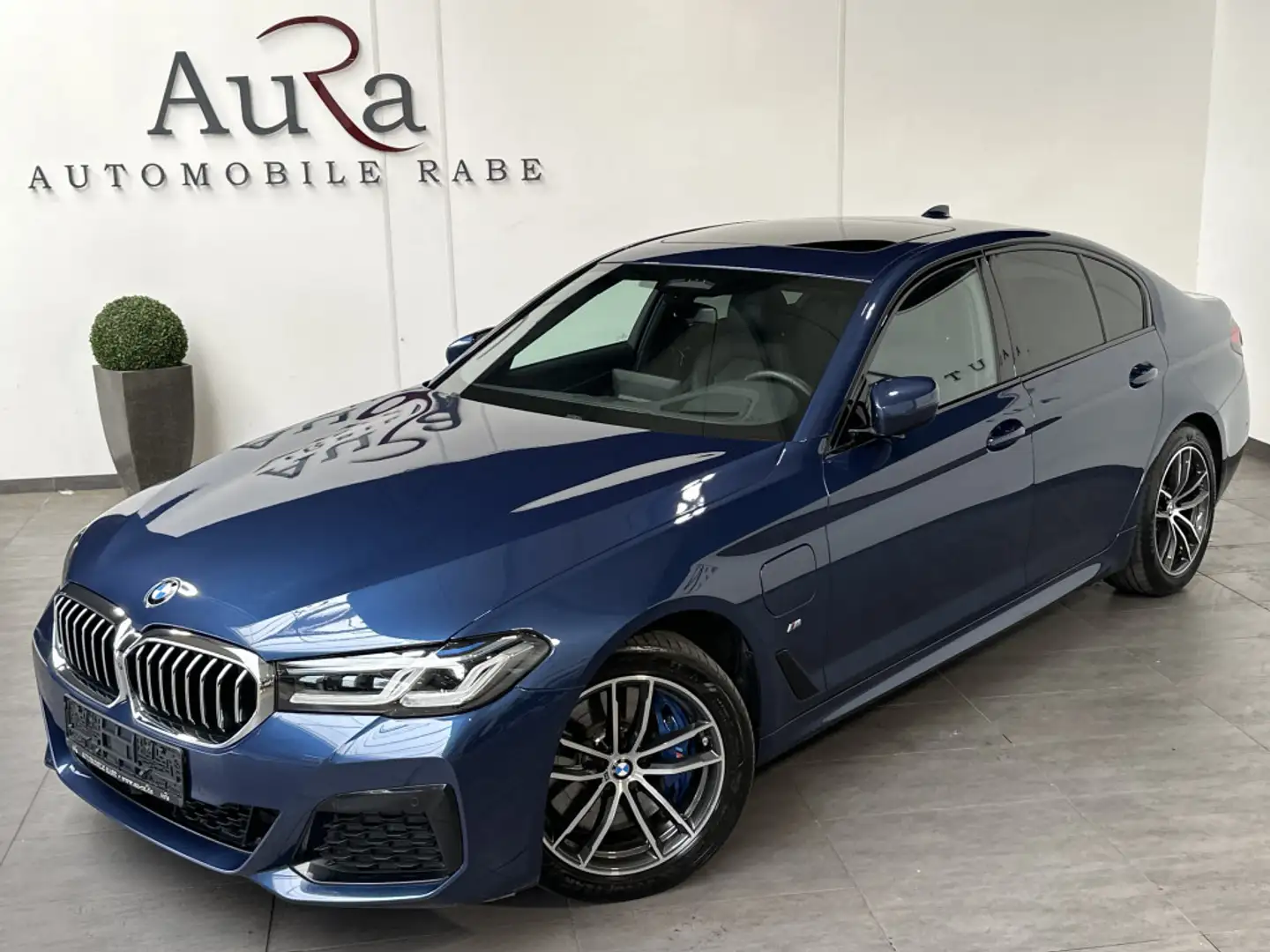 BMW 545 xDrive M-Sport NAV+LASER+AHK+GLAS+ACC+HUD Blu/Azzurro - 1