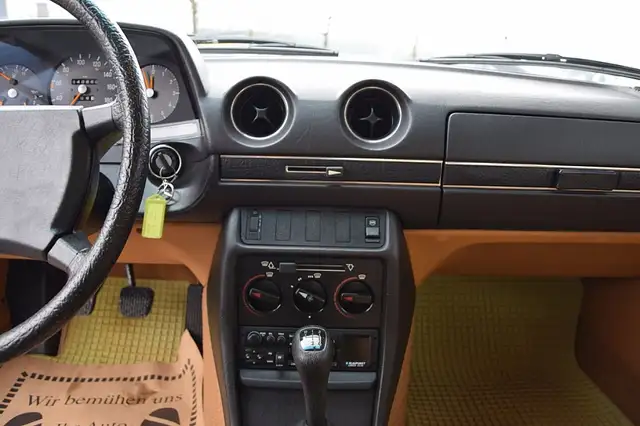 Mercedes-Benz Unknown Model view 5