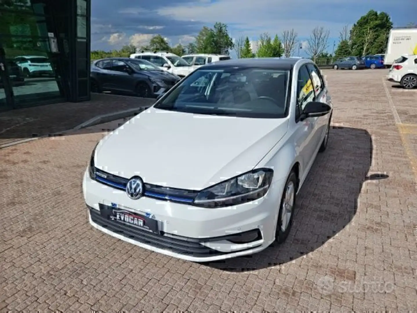 Volkswagen Golf benzina/metano esente bollo 10 anni Белый - 1
