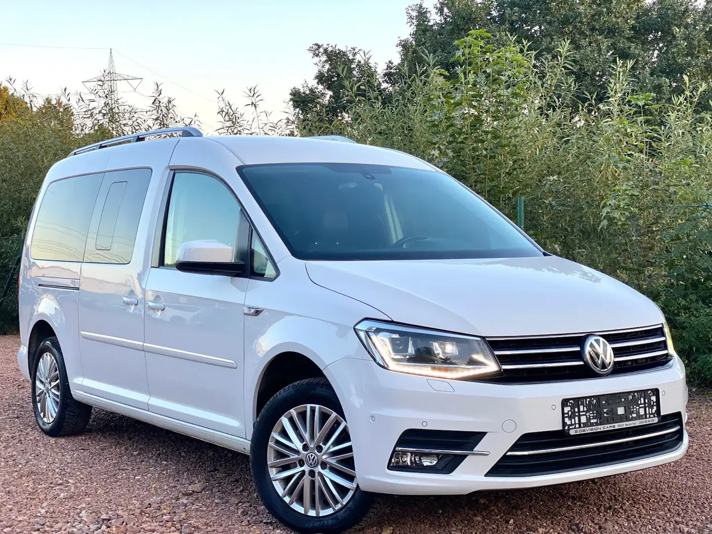 Volkswagen Caddy Maxi 2.0 TDI Highline*AHK*Navi*Leder*RFK* Weiß - 1