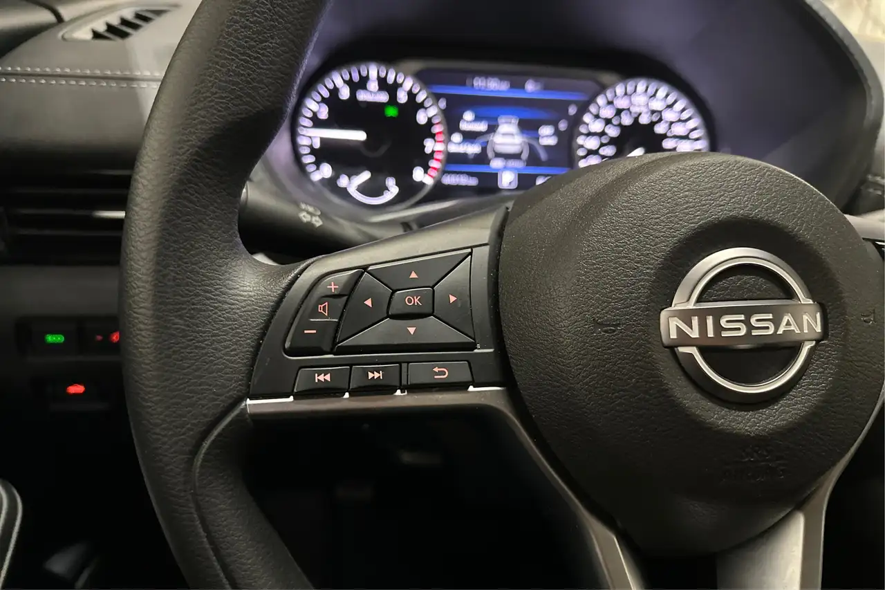 Nissan Sentra снимка Nissan Sentra