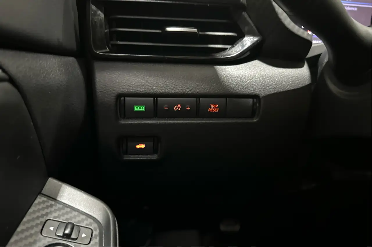 Nissan Sentra снимка Nissan Sentra