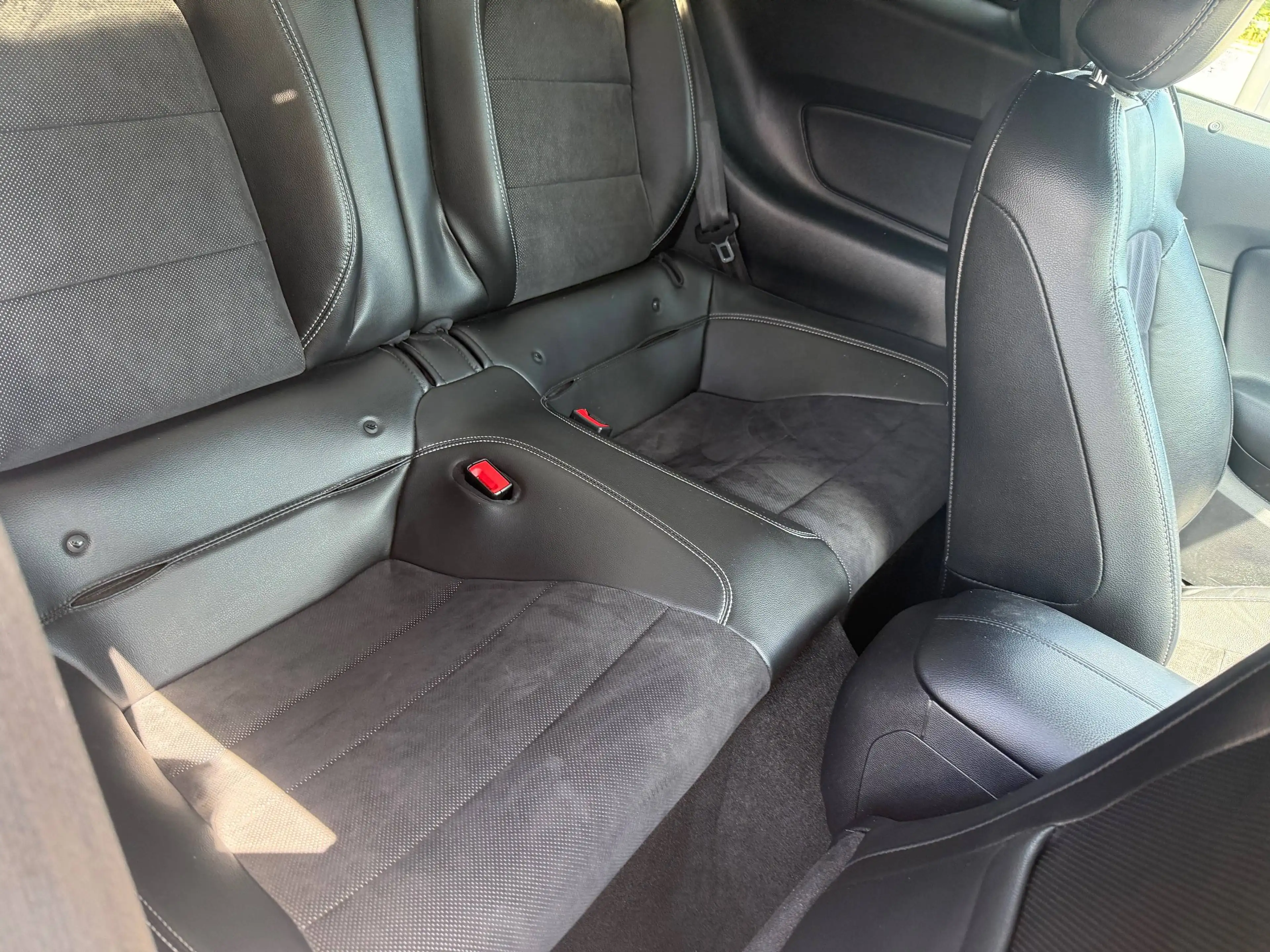Ford Mustang Basis Fastback - — photo 14