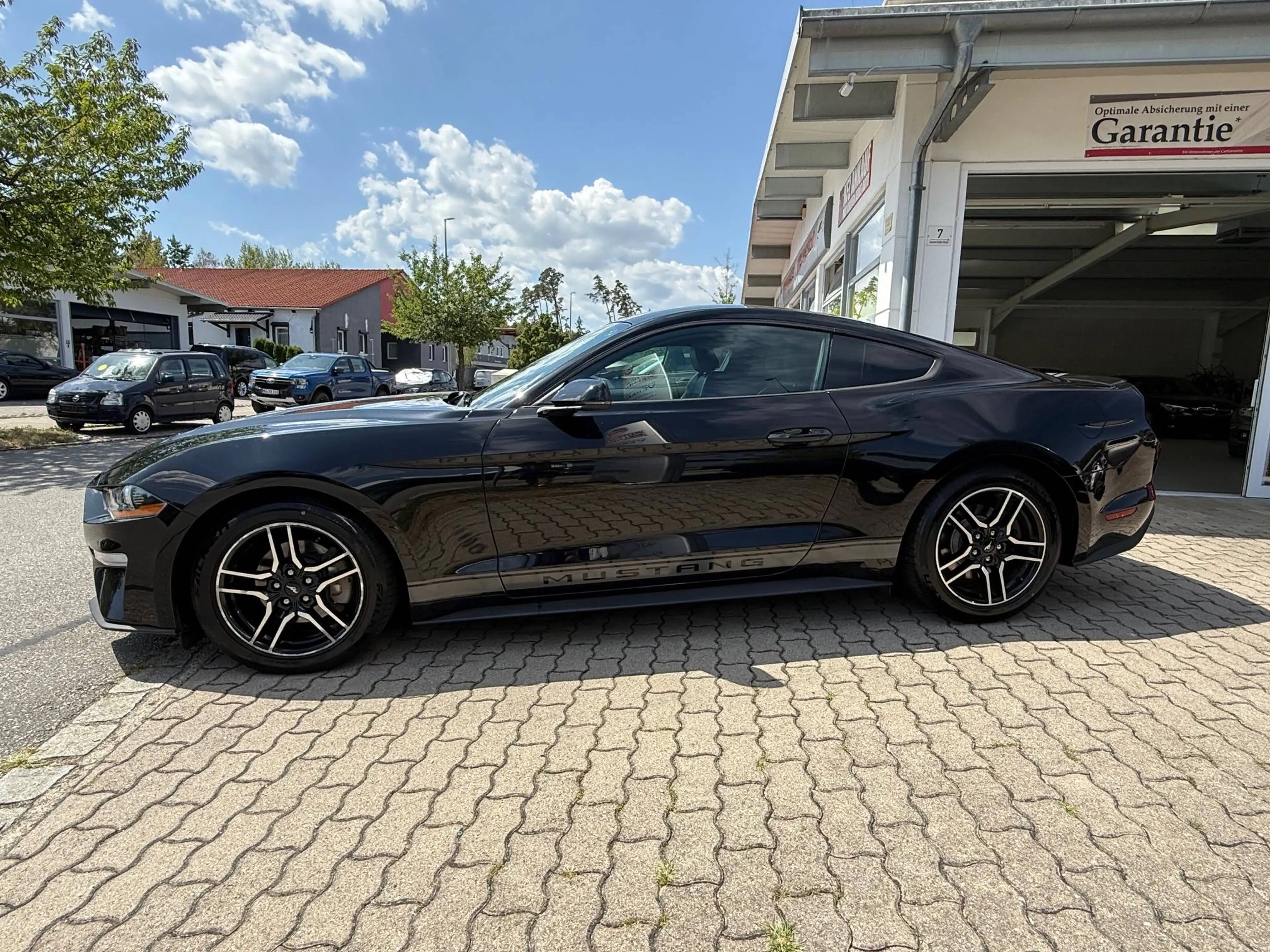 Ford Mustang Basis Fastback - — photo 8