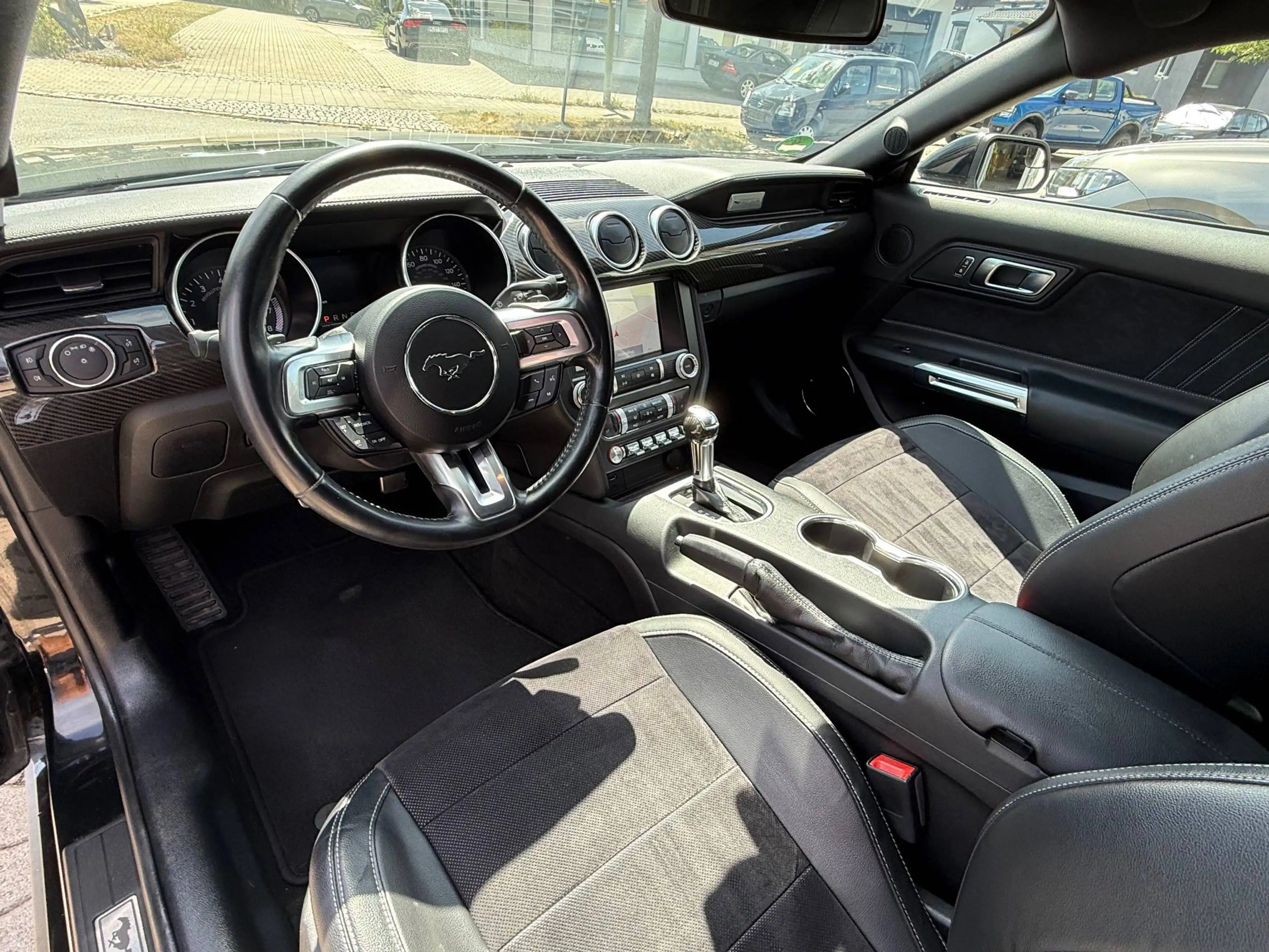 Ford Mustang Basis Fastback - — photo 10