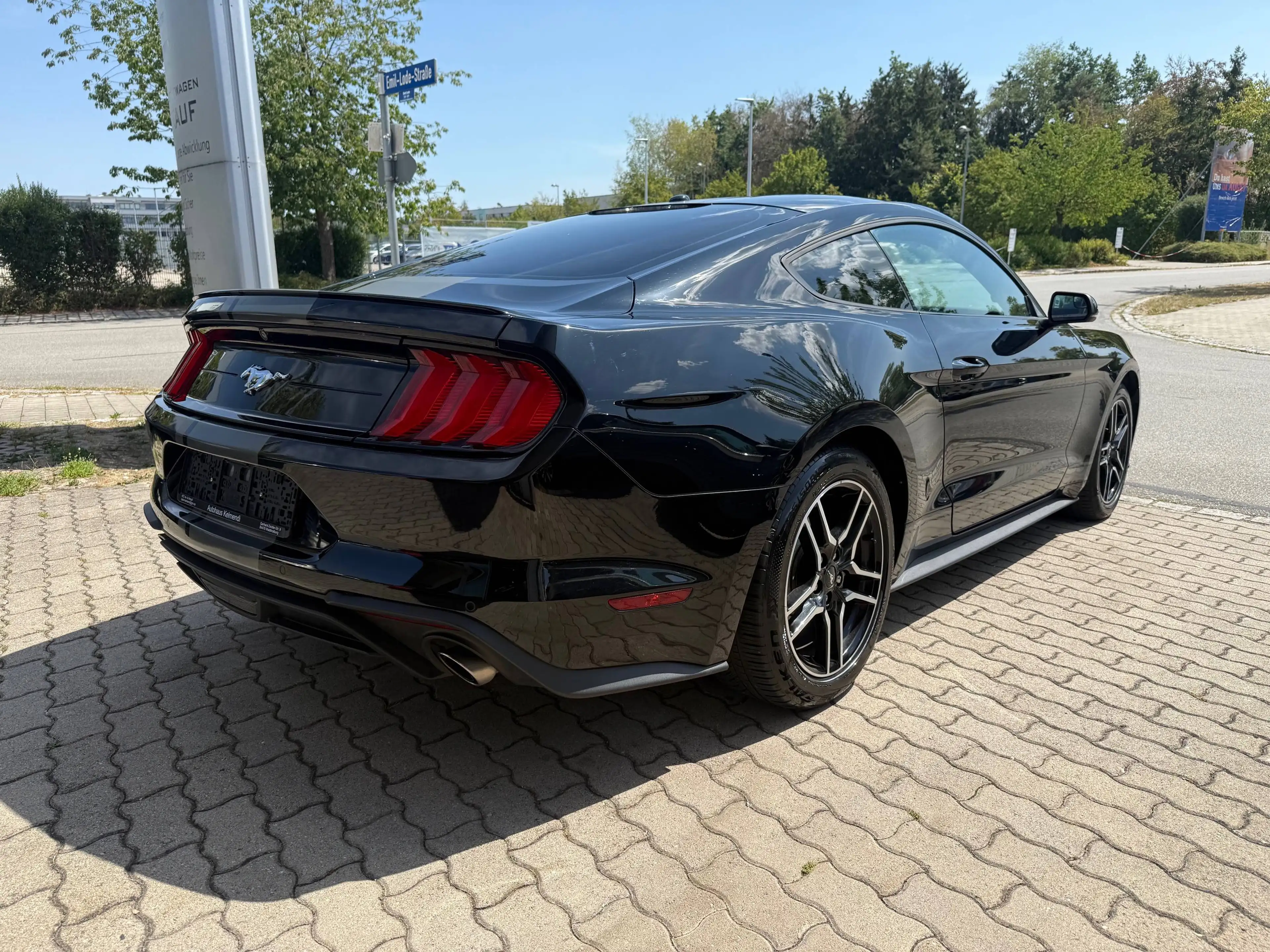 Ford Mustang Basis Fastback - — photo 5