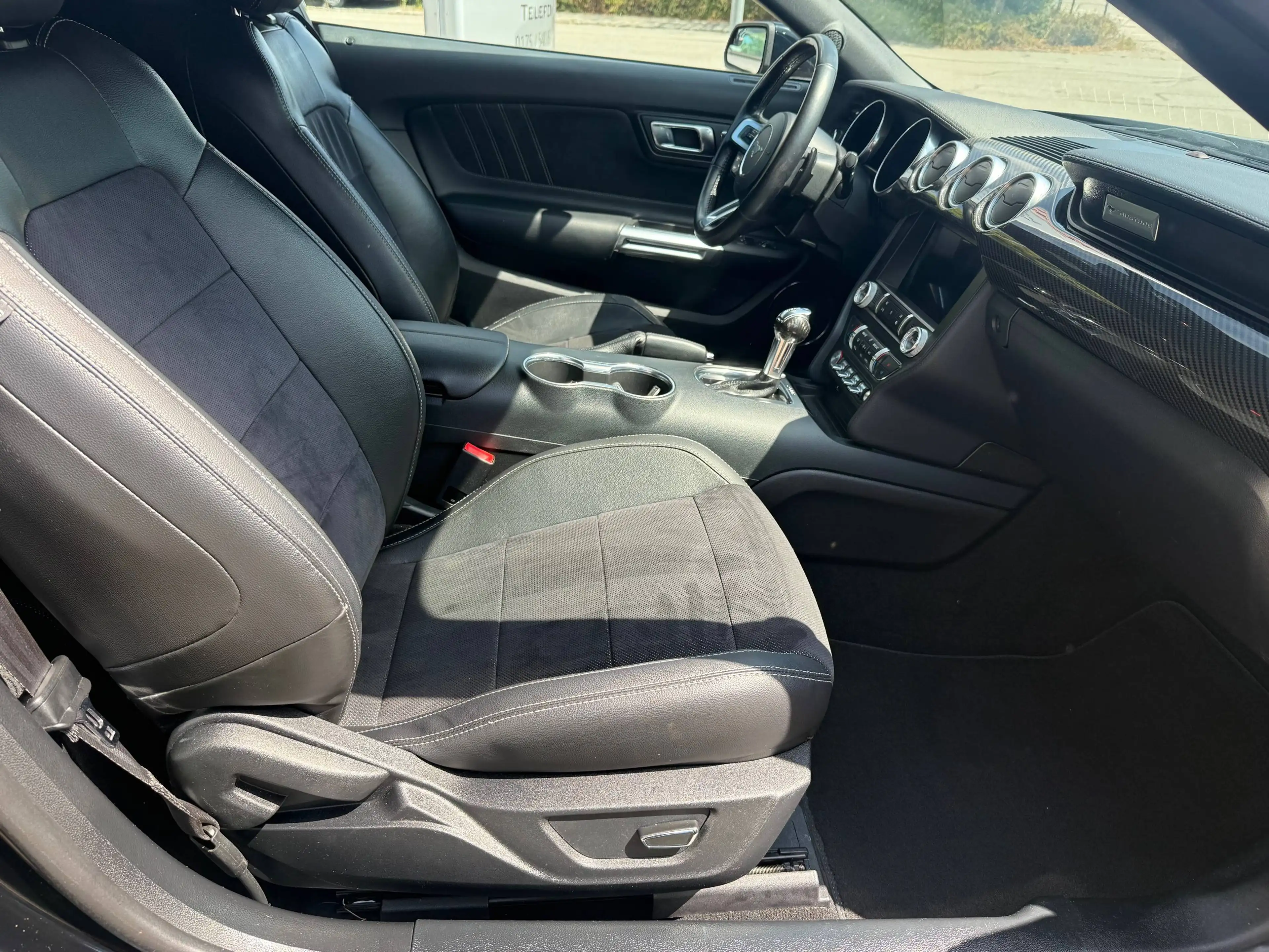Ford Mustang Basis Fastback - — photo 12