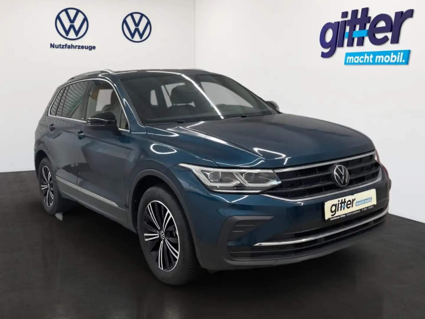 Volkswagen Tiguan Move 1.5 TSI MATRIX NAVI APP SHZ +3J GARANTIE Digi Blau - 2