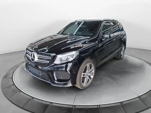 Mercedes-Benz GLE 400 AMG Line PANO*AIRM*360*INTI-LIGHT*CARPLA