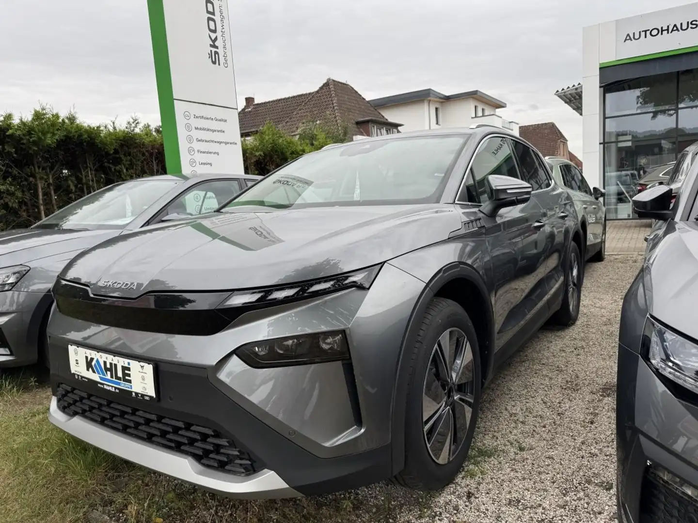 Skoda Elroq 85 Grau - 1