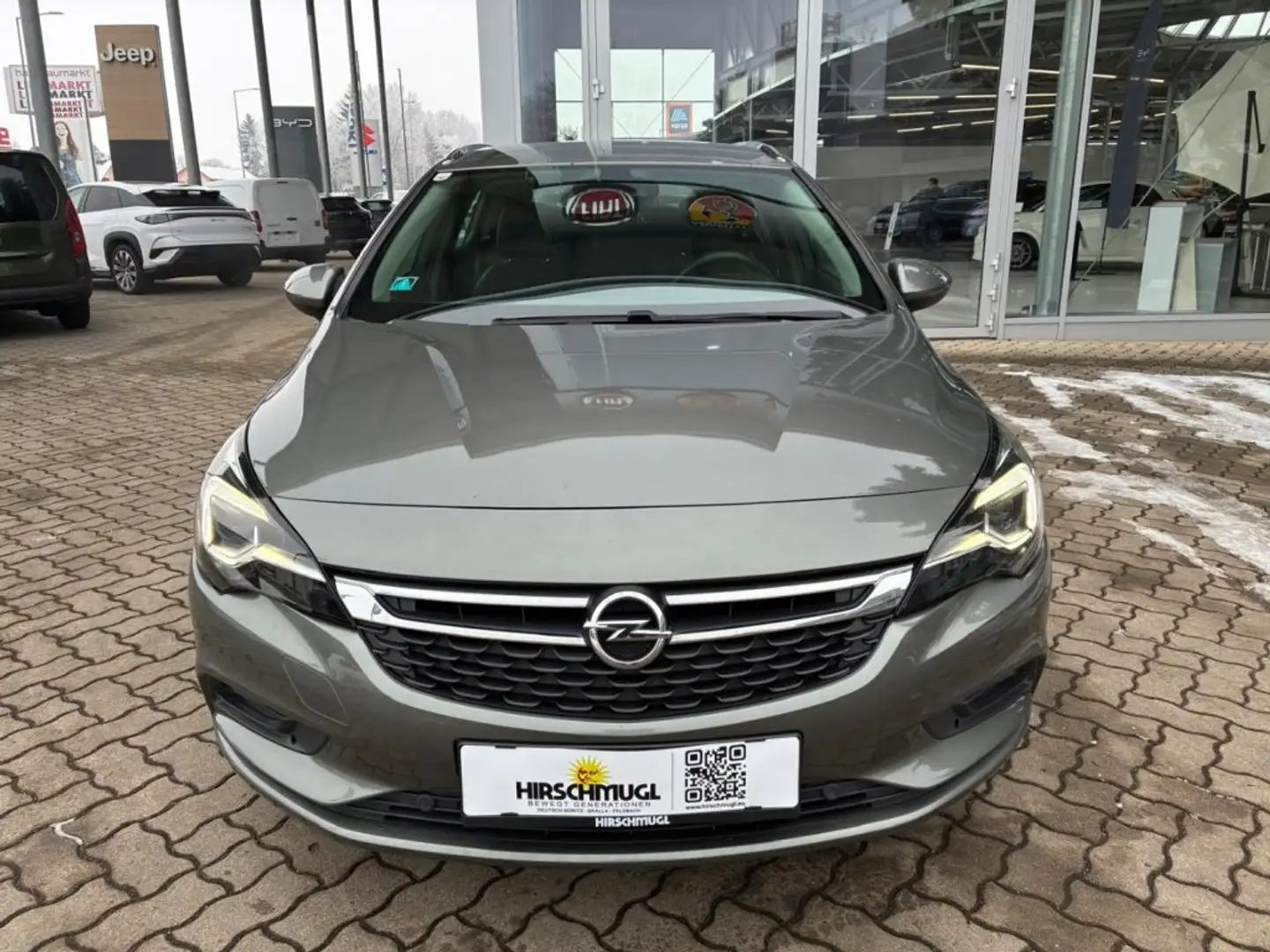 Opel Astra Sport Tourer Grau - 2