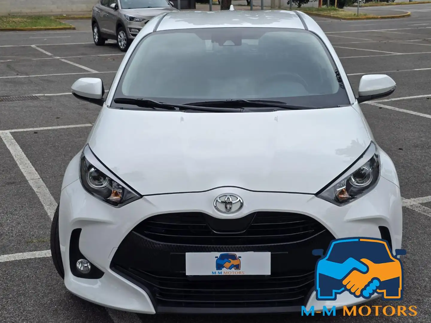 Toyota Yaris 1.0 5 porte Active Bianco - 2