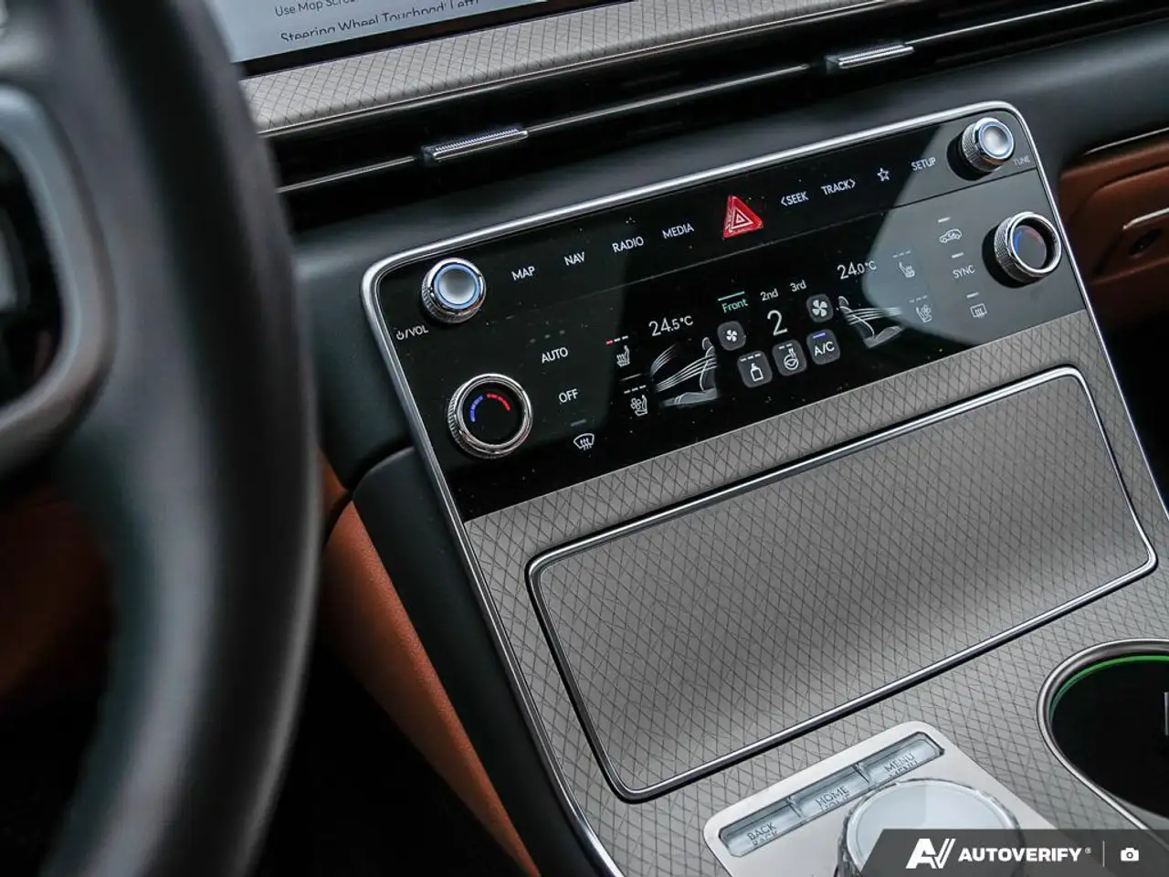 Genesis GV80 снимка Genesis GV80