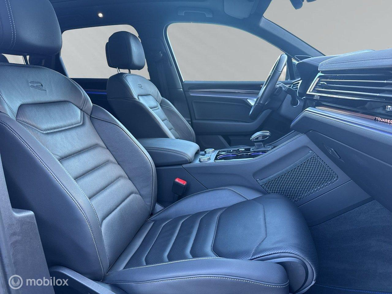 Volkswagen Touareg 3.0 TSi eHybrid 4MOTION R, pano, dynaudio — photo 9