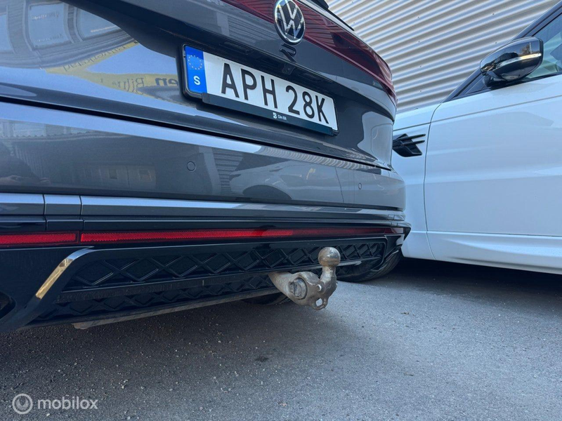 Volkswagen Touareg 3.0 TSi eHybrid 4MOTION R, pano, dynaudio — photo 27
